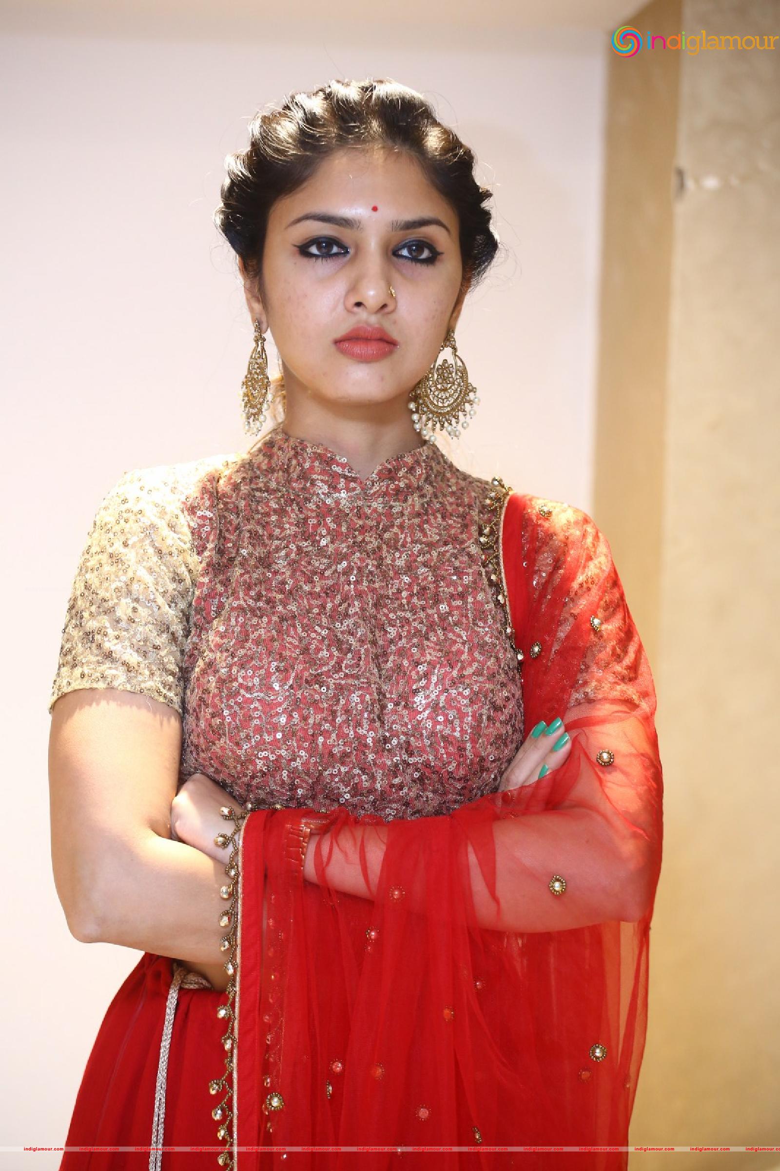 Apsara Gayatri Actress hd photo