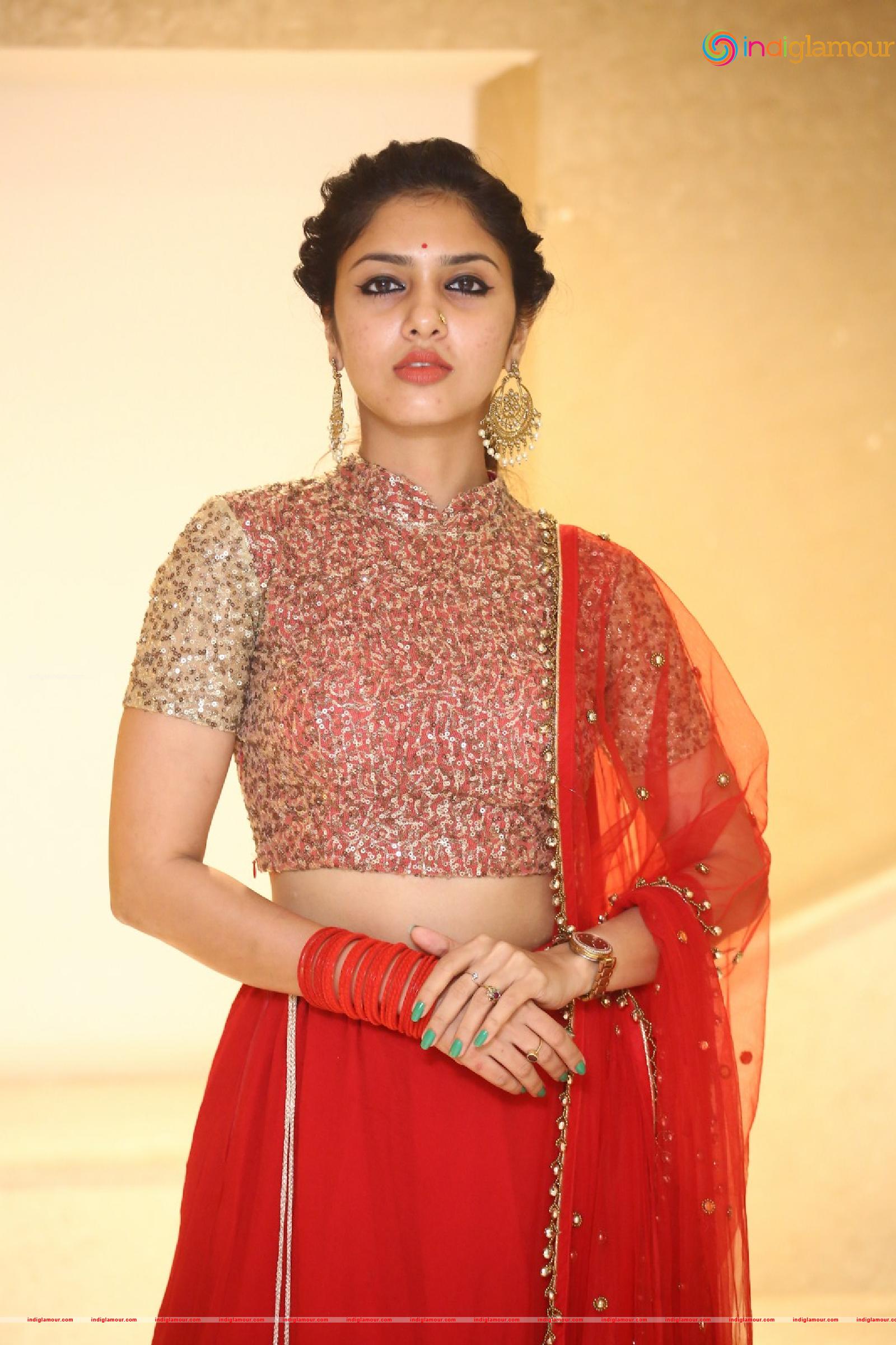 Apsara Gayatri Actress hd photo
