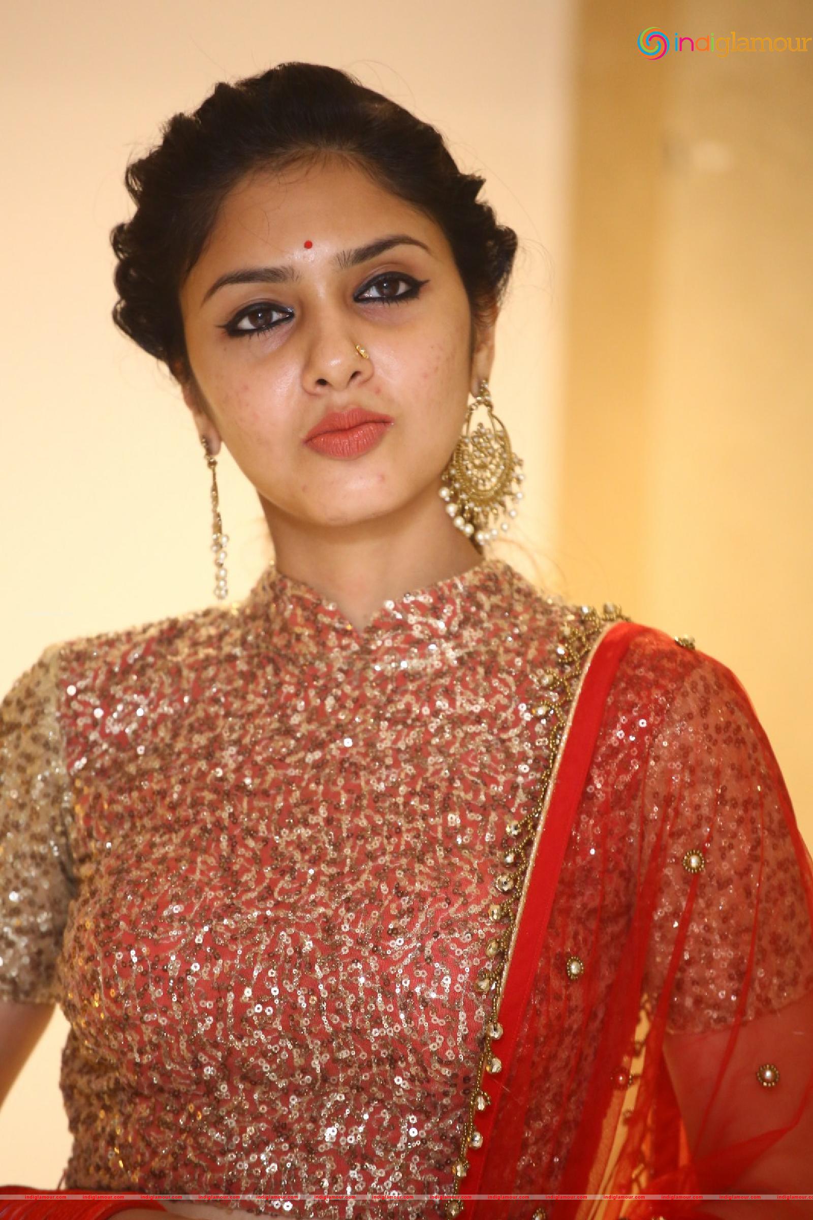 Apsara Gayatri Actress hd photo
