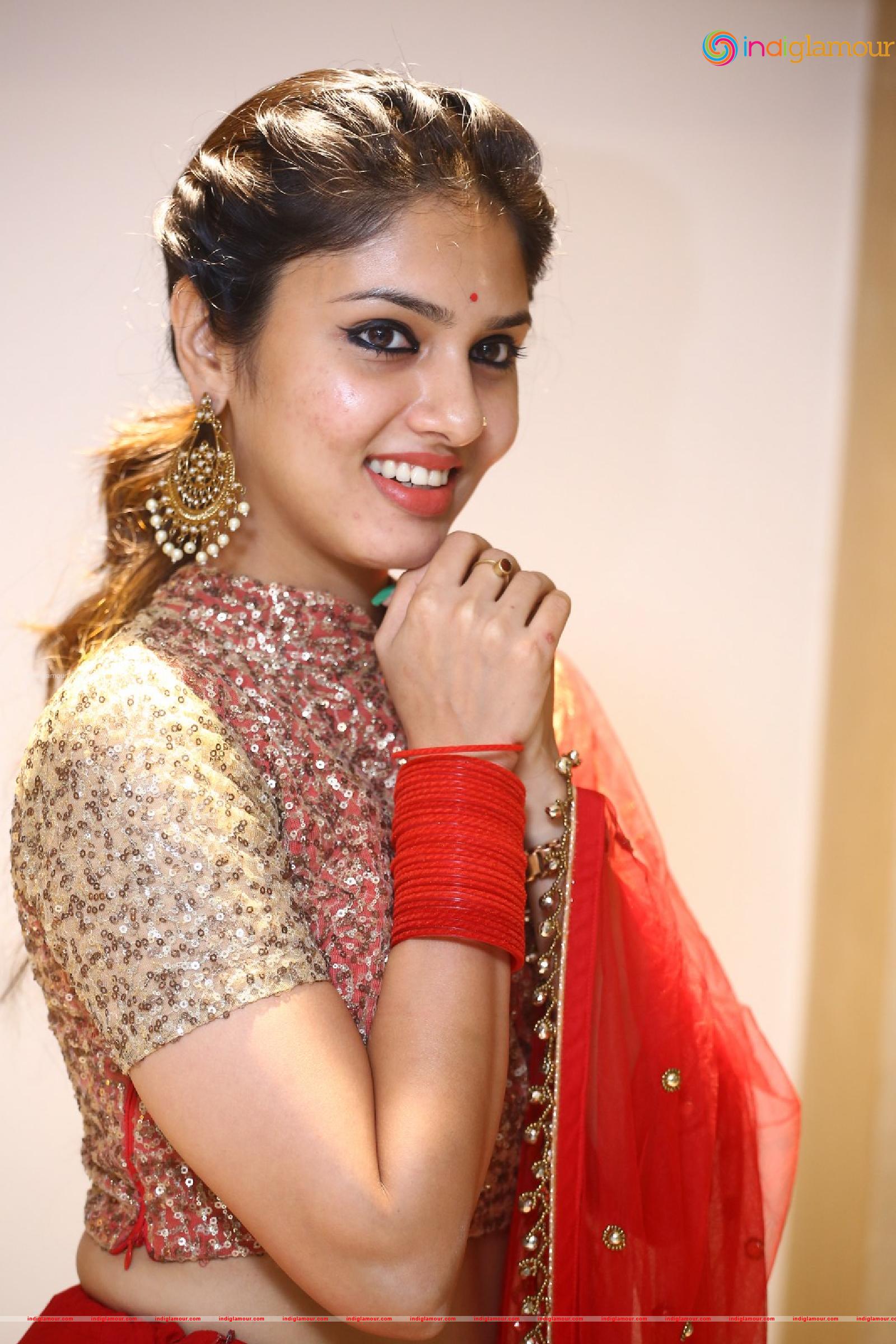 Apsara Gayatri Actress hd photo