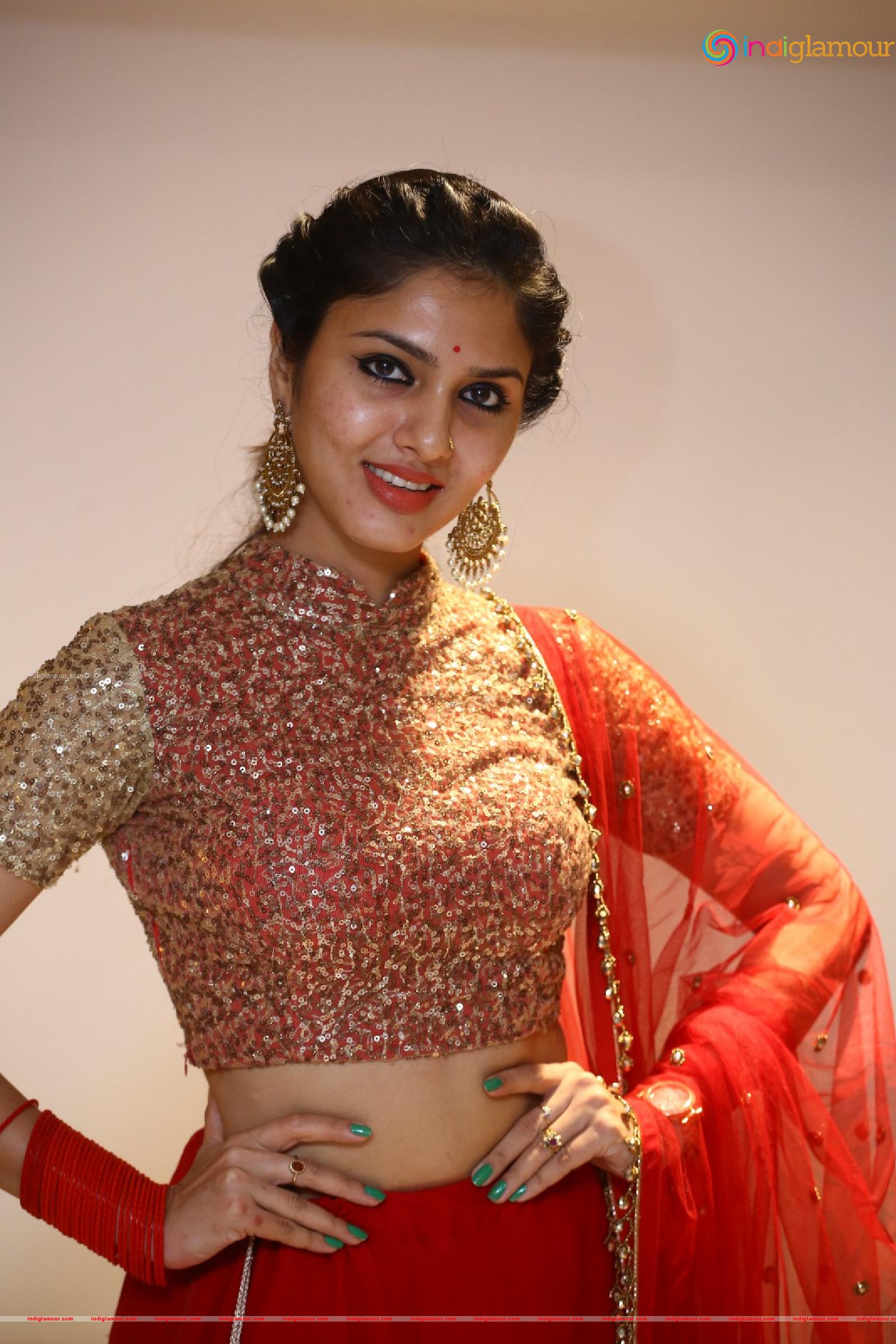 Apsara Gayatri Actress hd photo