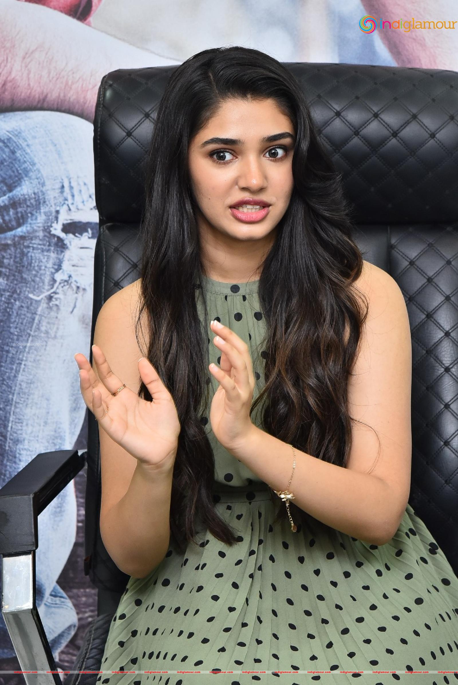 Krithi Shetty Actress hd photo