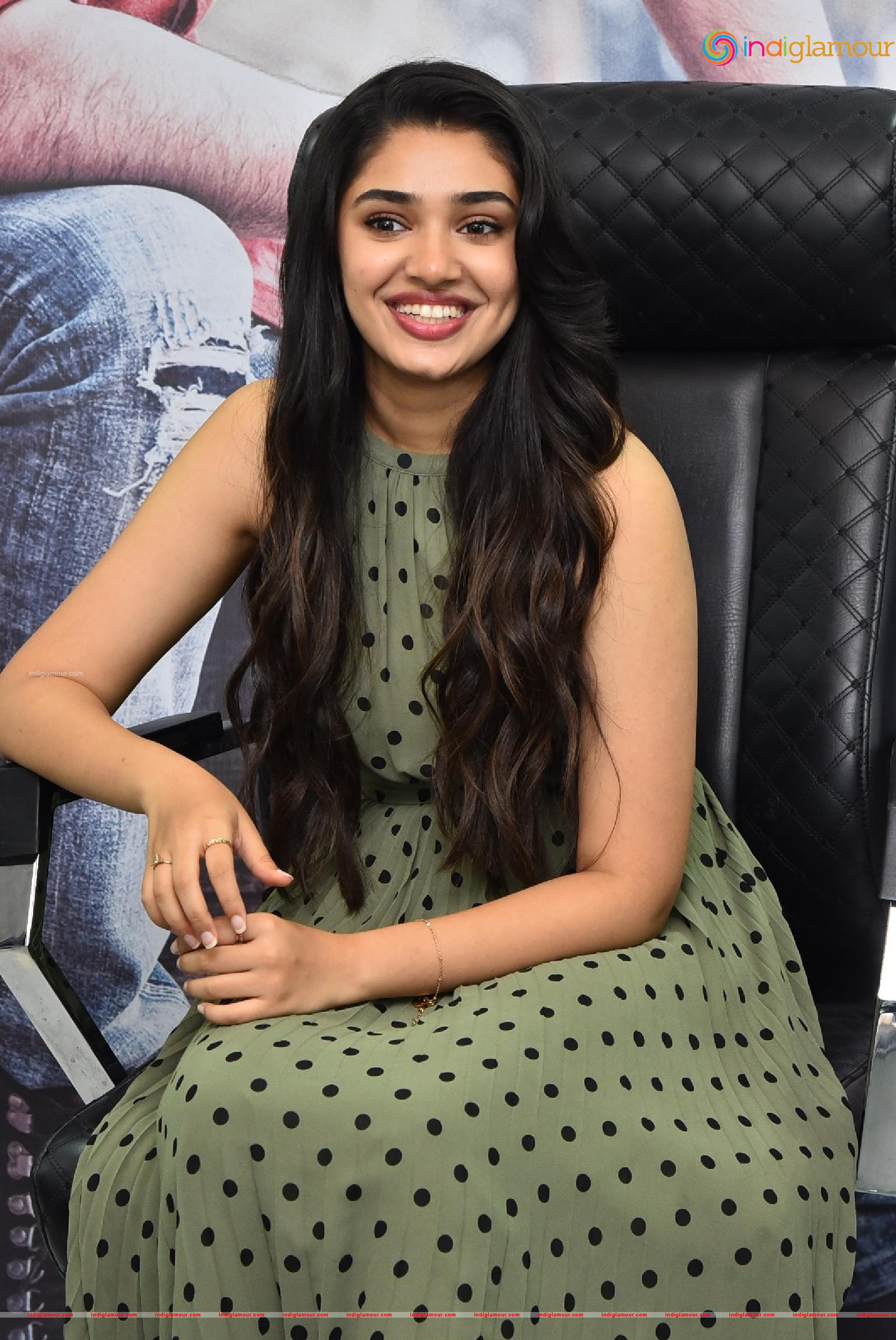 Krithi Shetty Actress hd photo