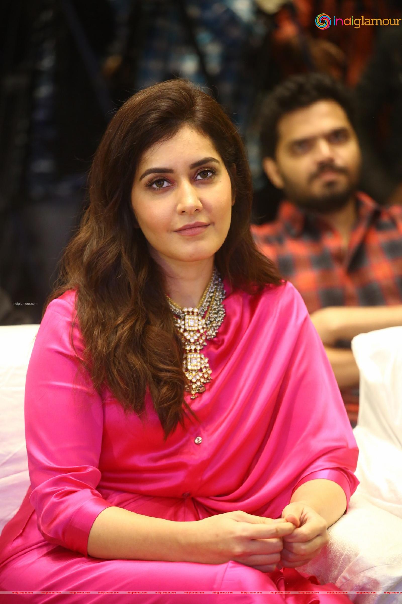 Raashi Khanna Actress hd photo