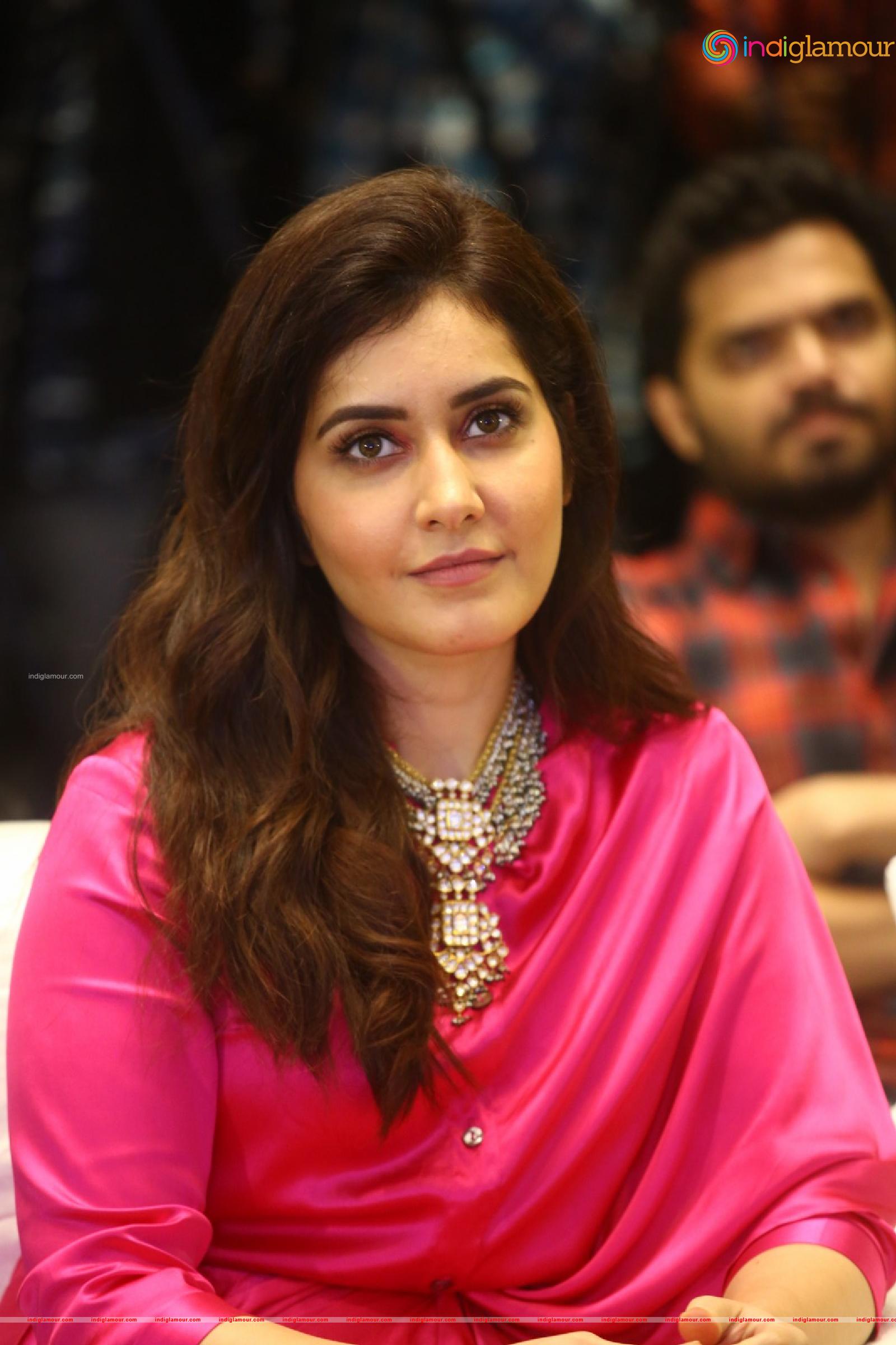 Raashi Khanna Actress hd photo