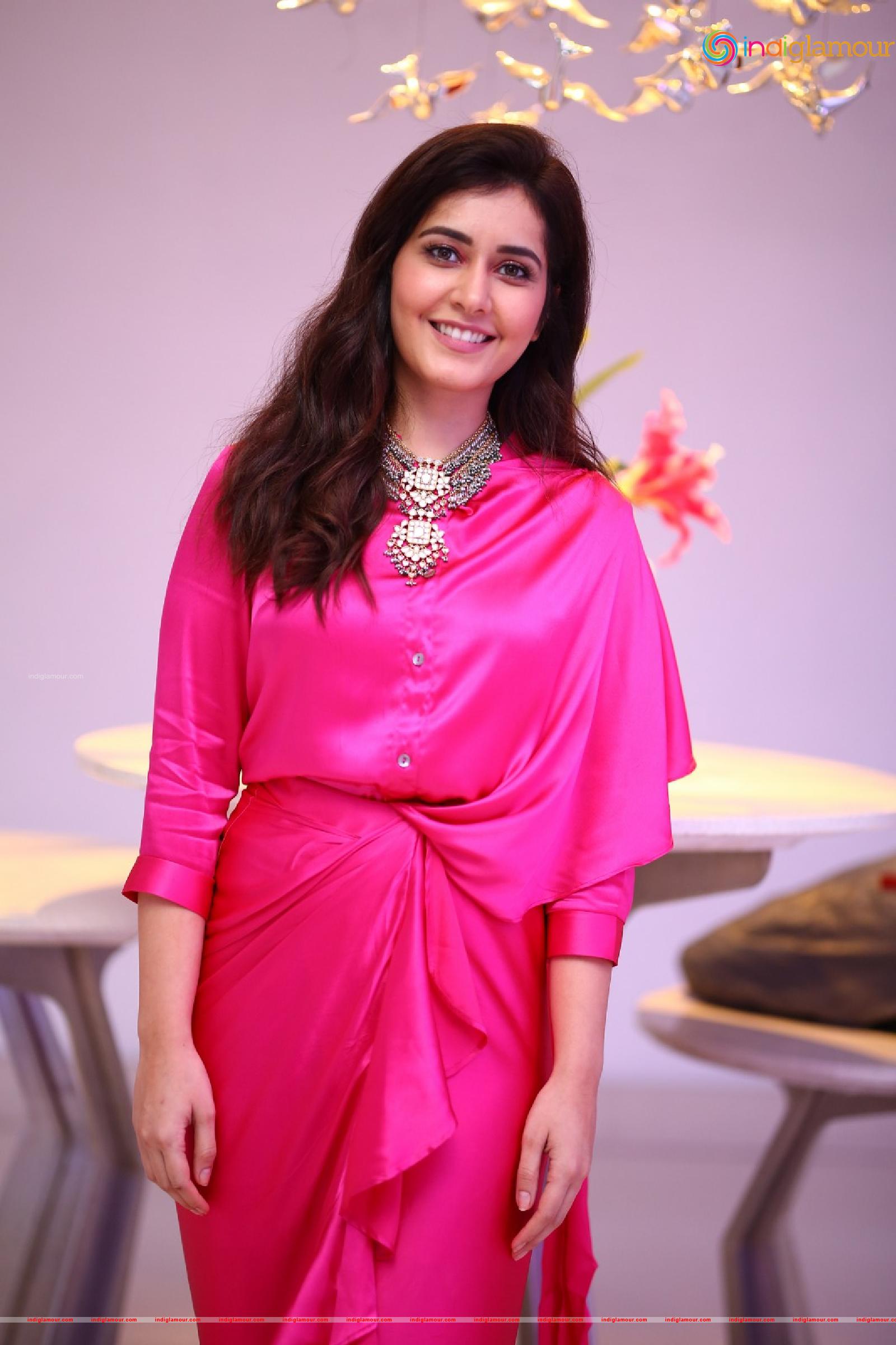 Raashi Khanna Actress hd photo