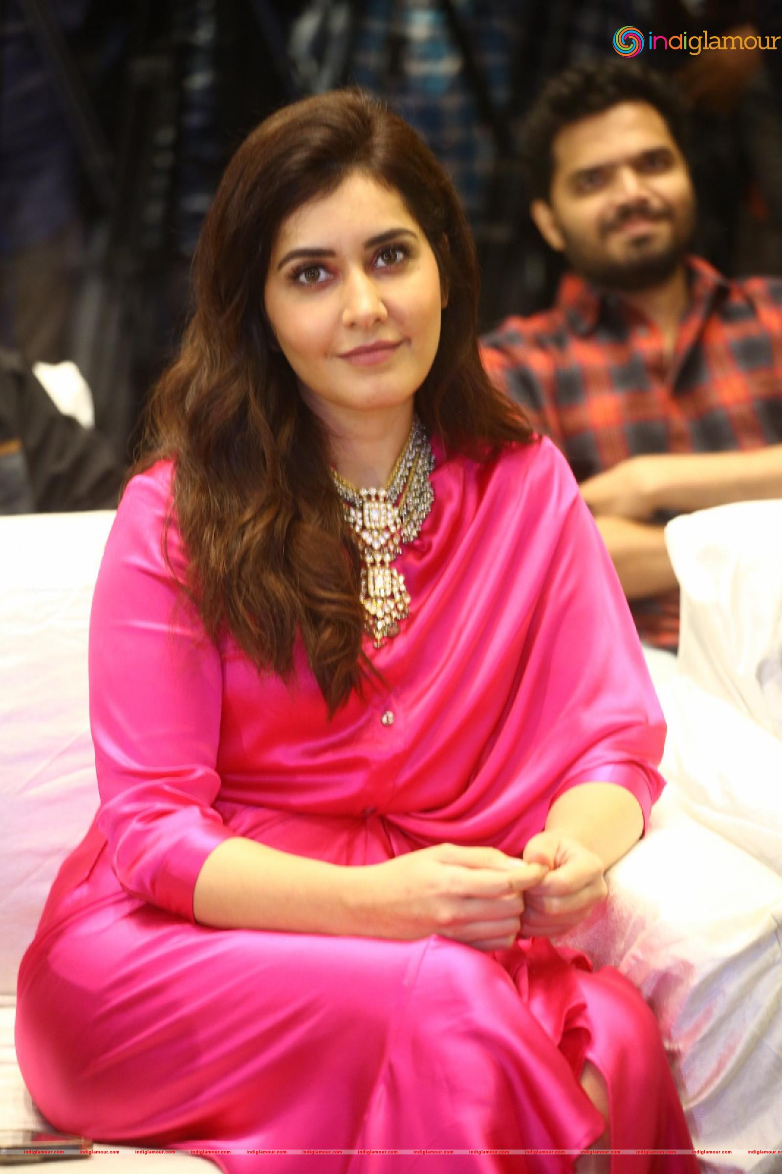 Raashi Khanna Actress hd photo