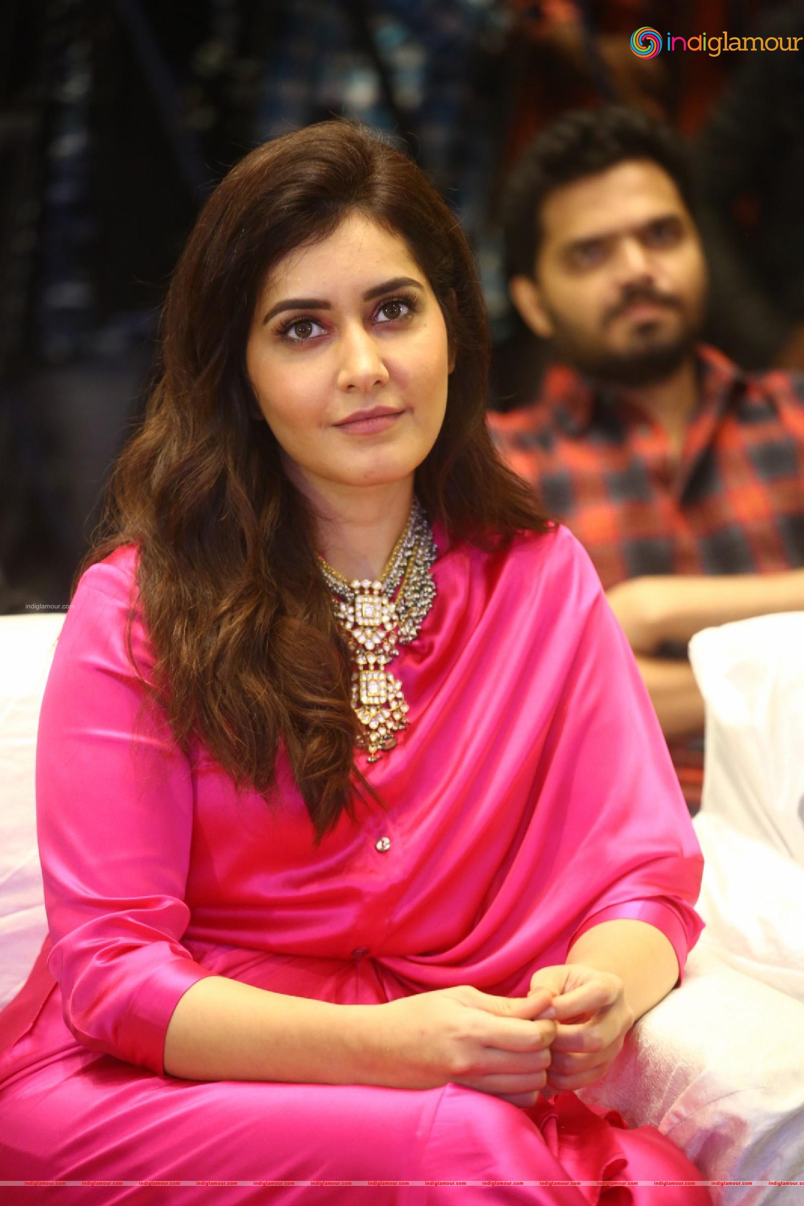 Raashi Khanna Actress hd photo