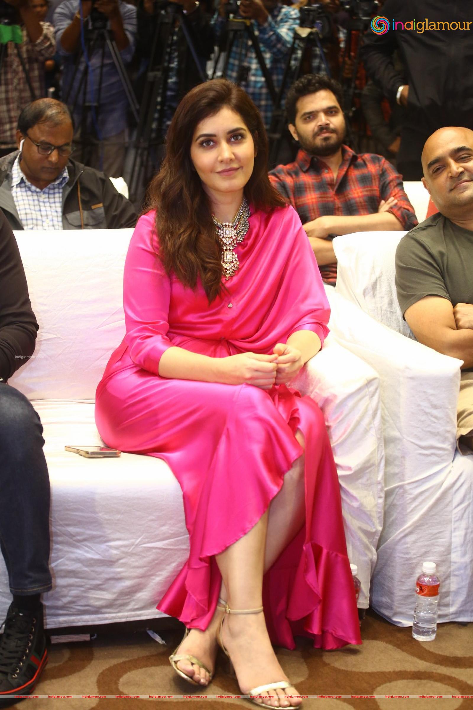 Raashi Khanna Actress hd photo