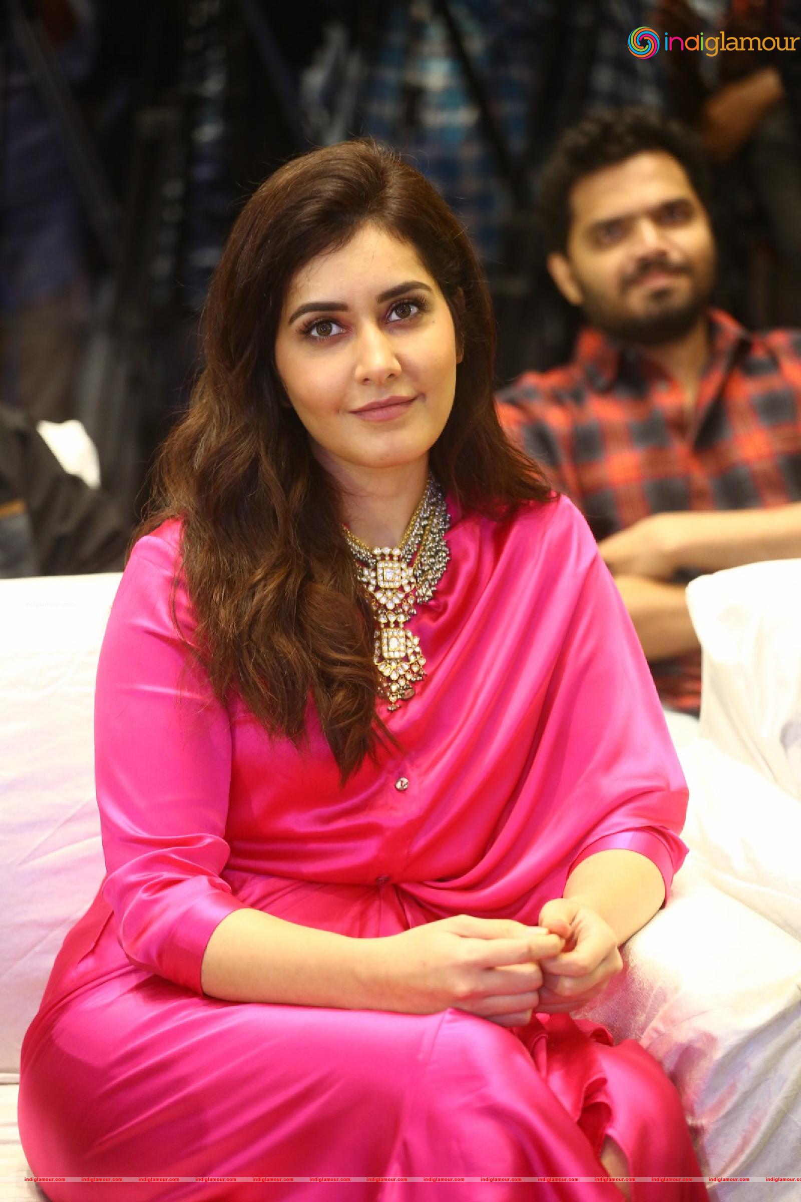 Raashi Khanna Actress hd photo