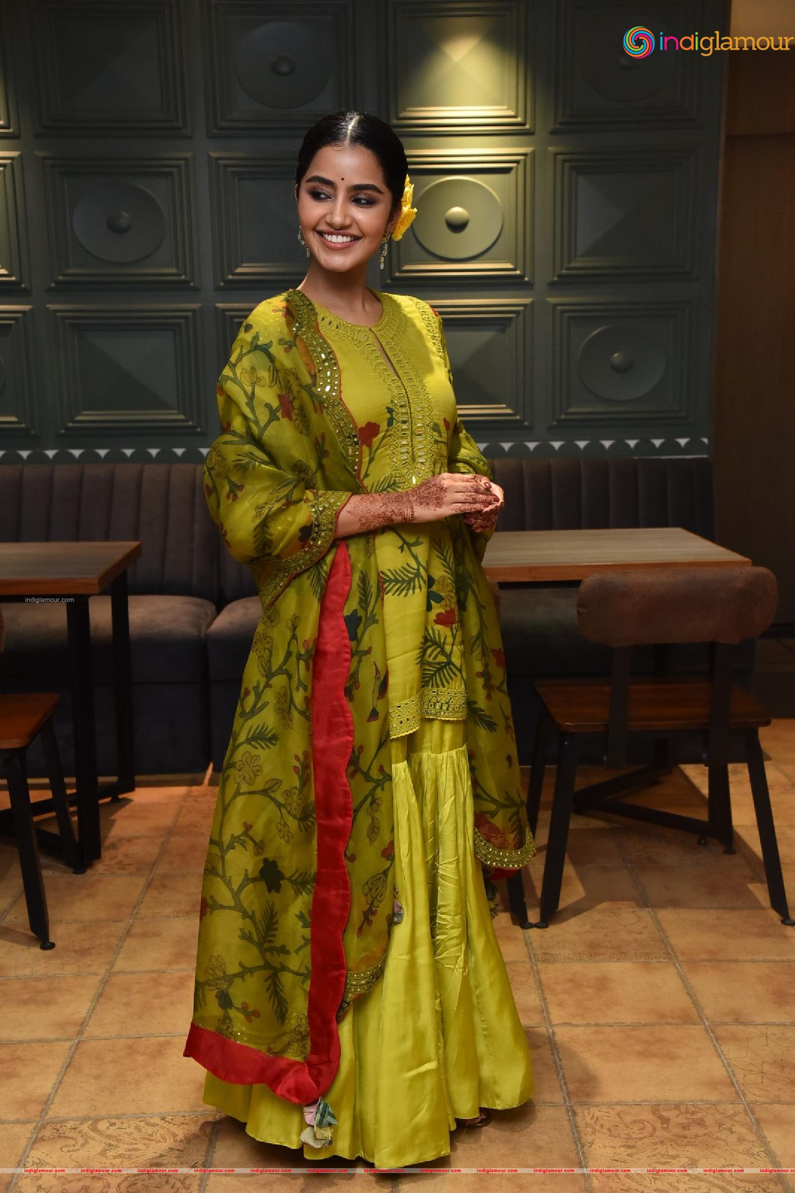Anupama Parameswaran Actress hd photo