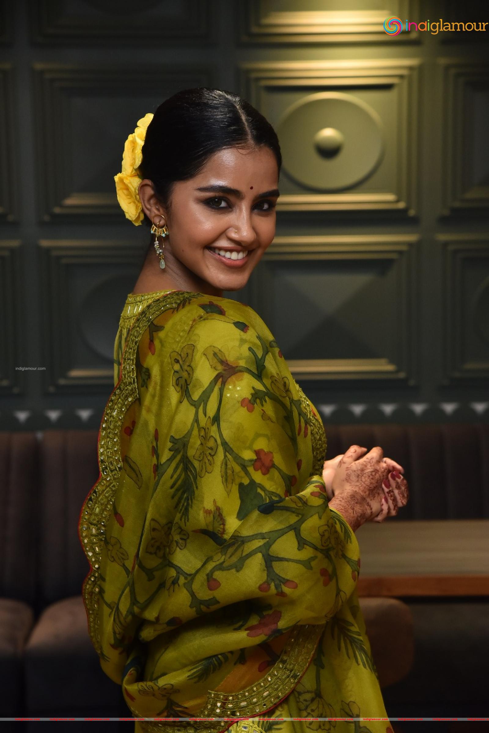 Anupama Parameswaran Actress hd photo