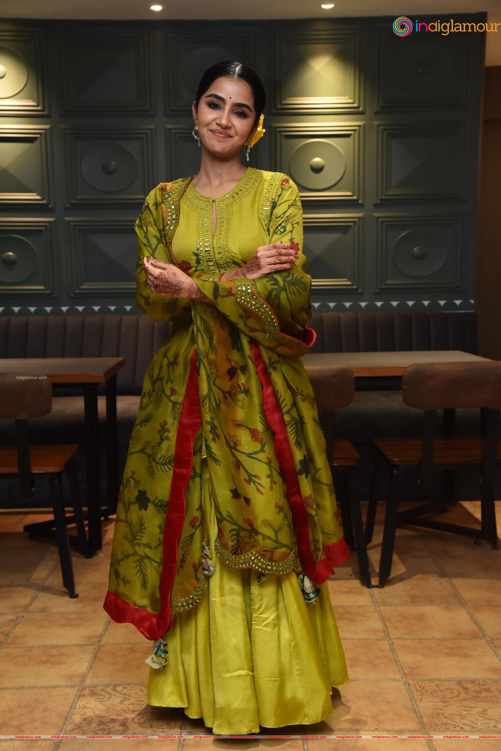 Anupama Parameswaran Actress hd photo