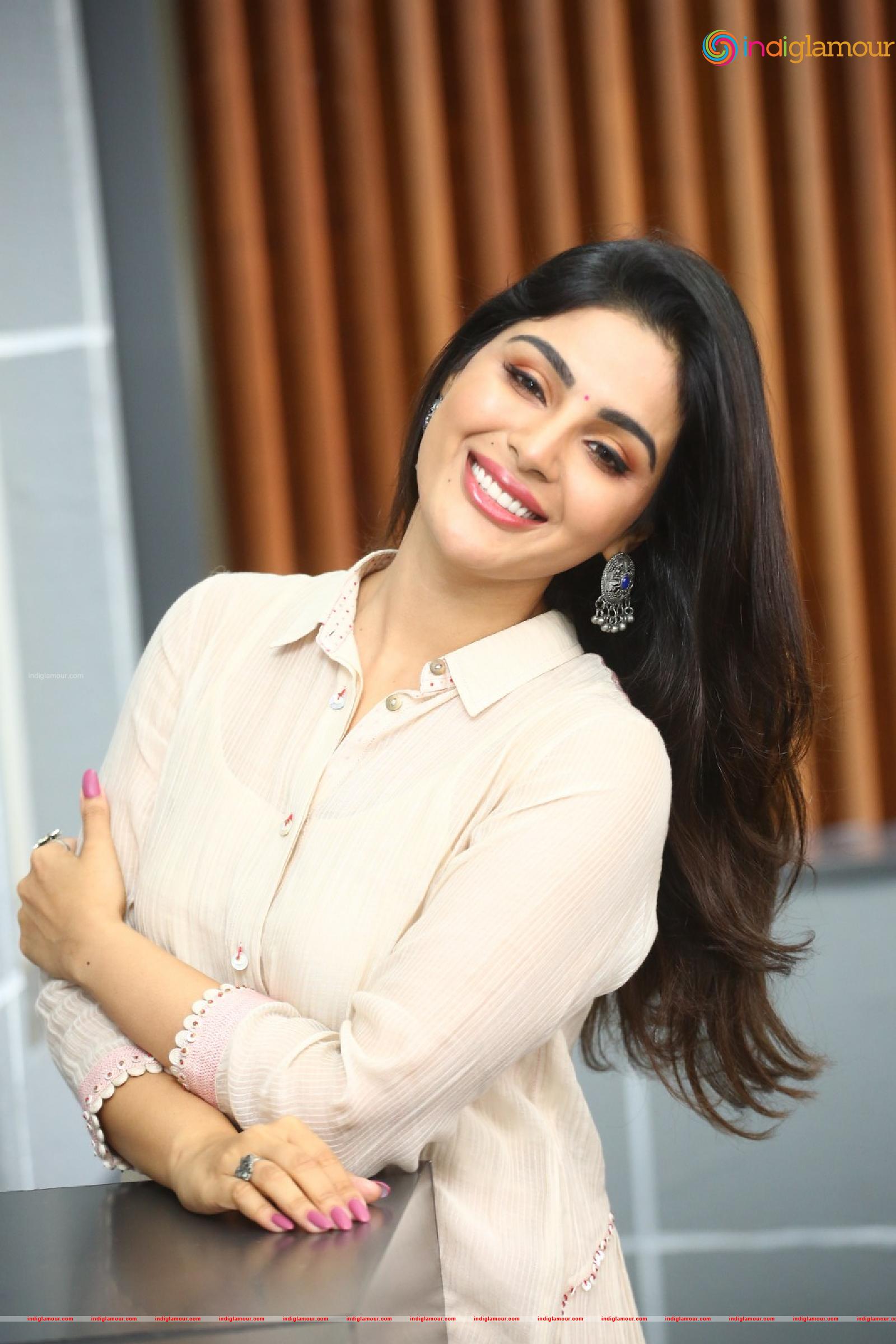 Samyuktha Menon Actress hd photo