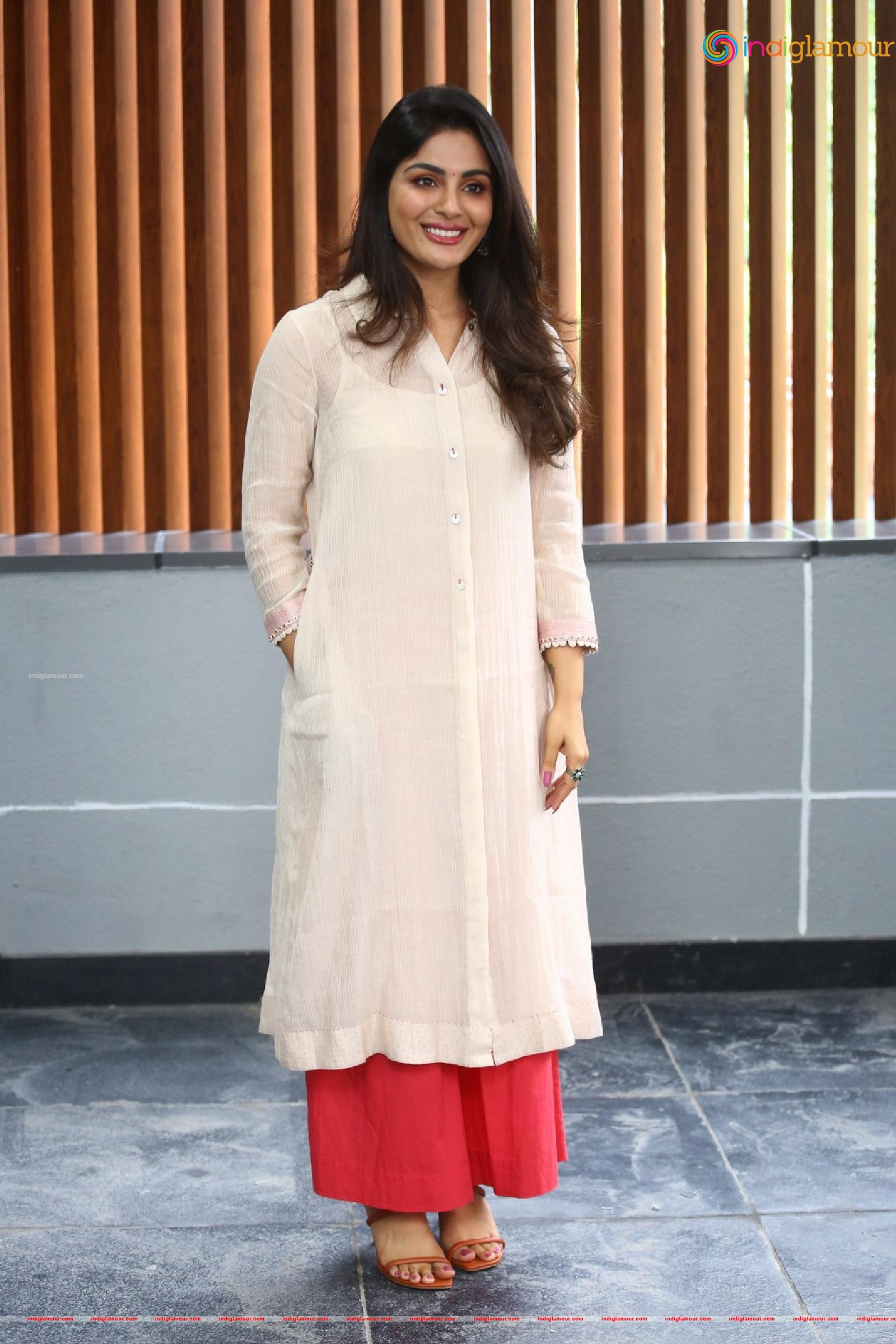 Samyuktha Menon Actress hd photo