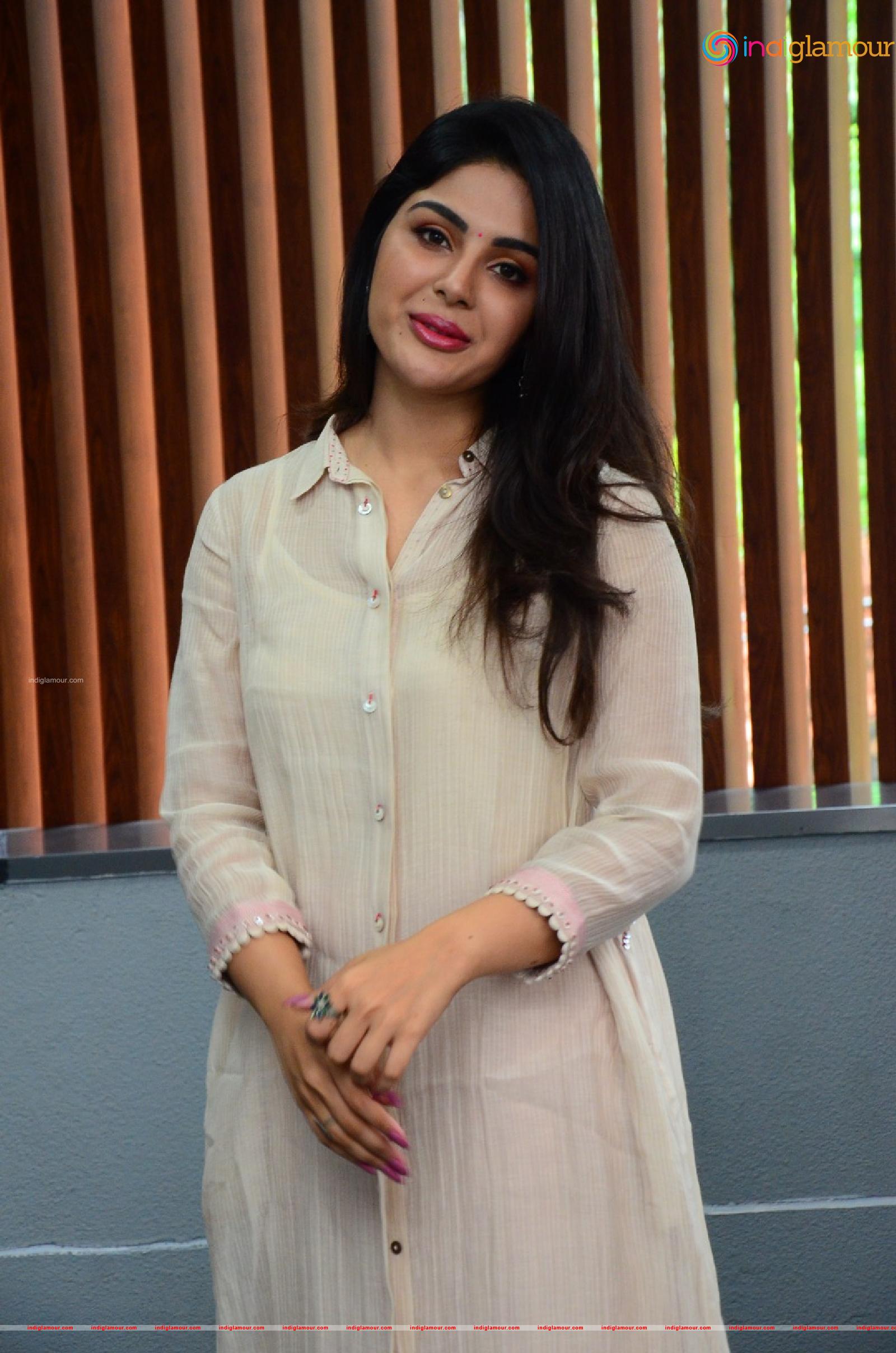 Samyuktha Menon Actress hd photo