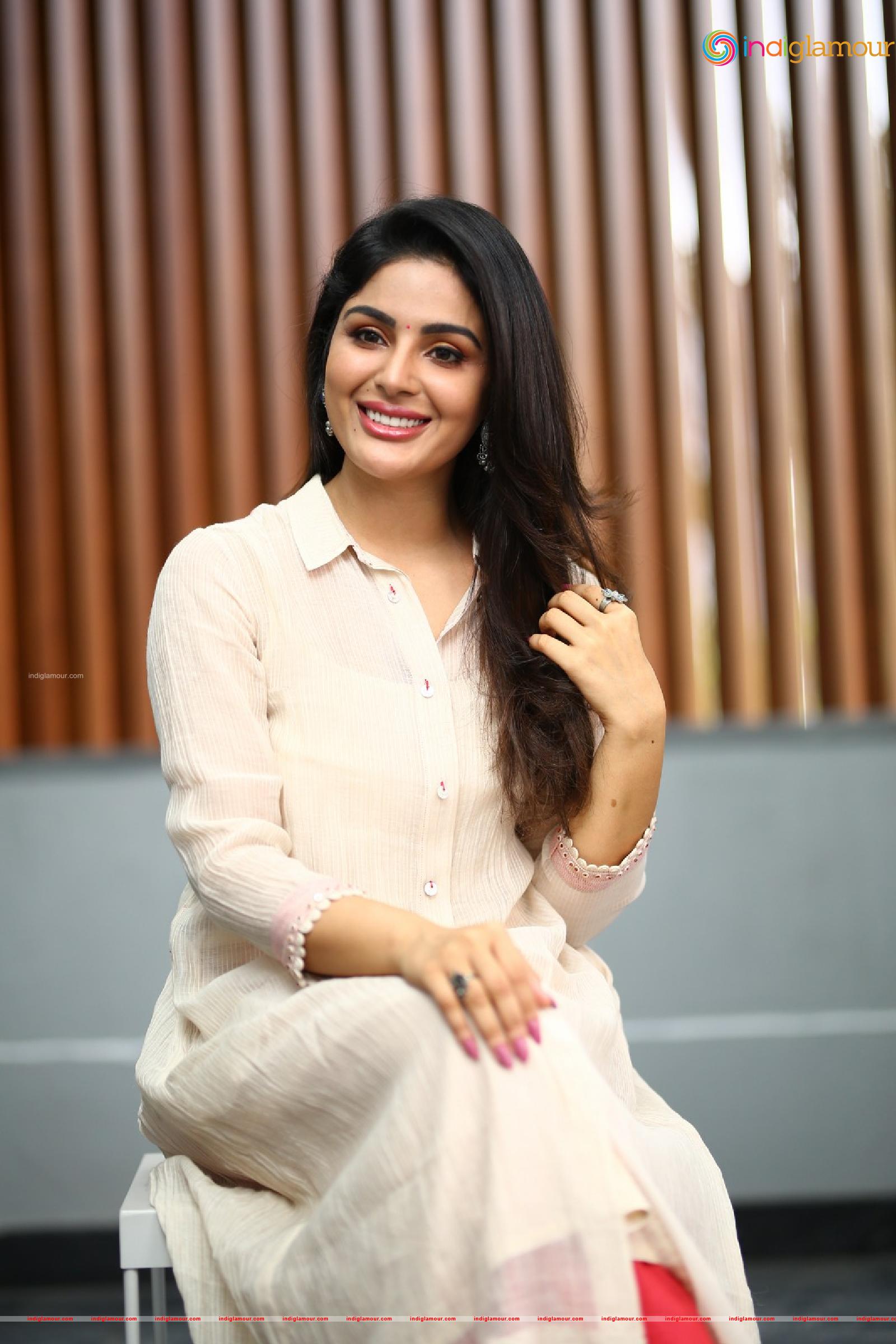 Samyuktha Menon Actress hd photo
