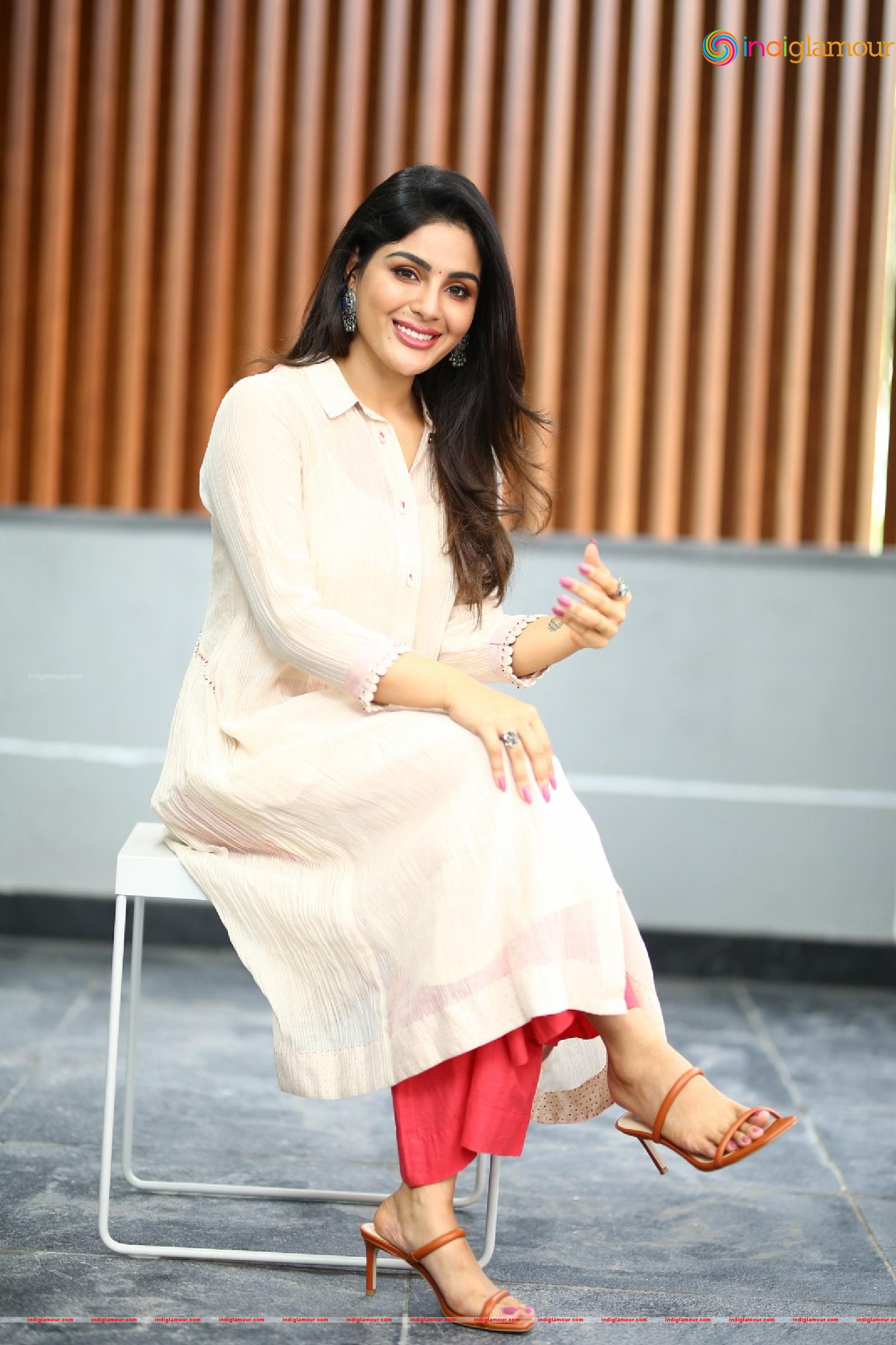 Samyuktha Menon Actress hd photo