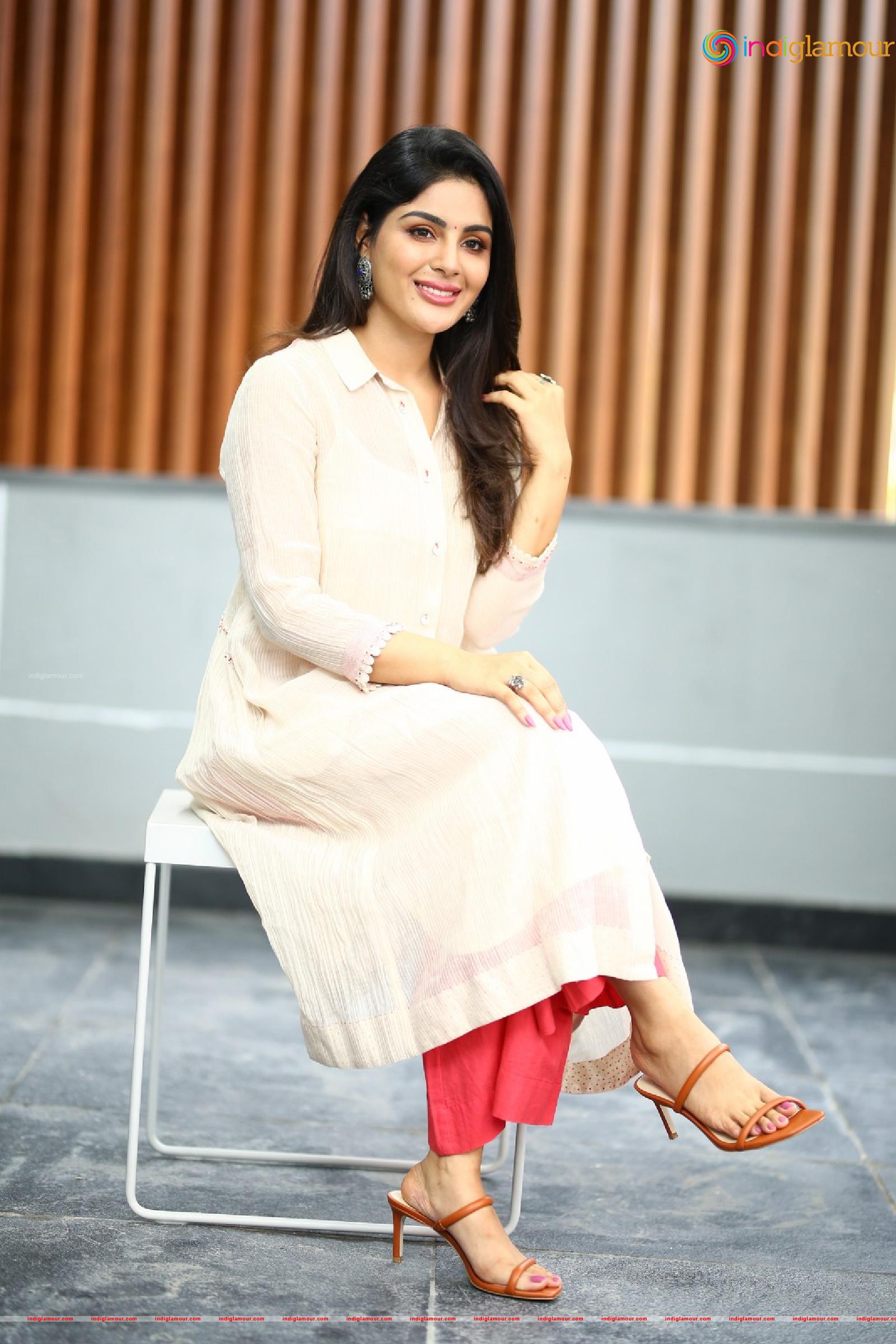 Samyuktha Menon Actress hd photo