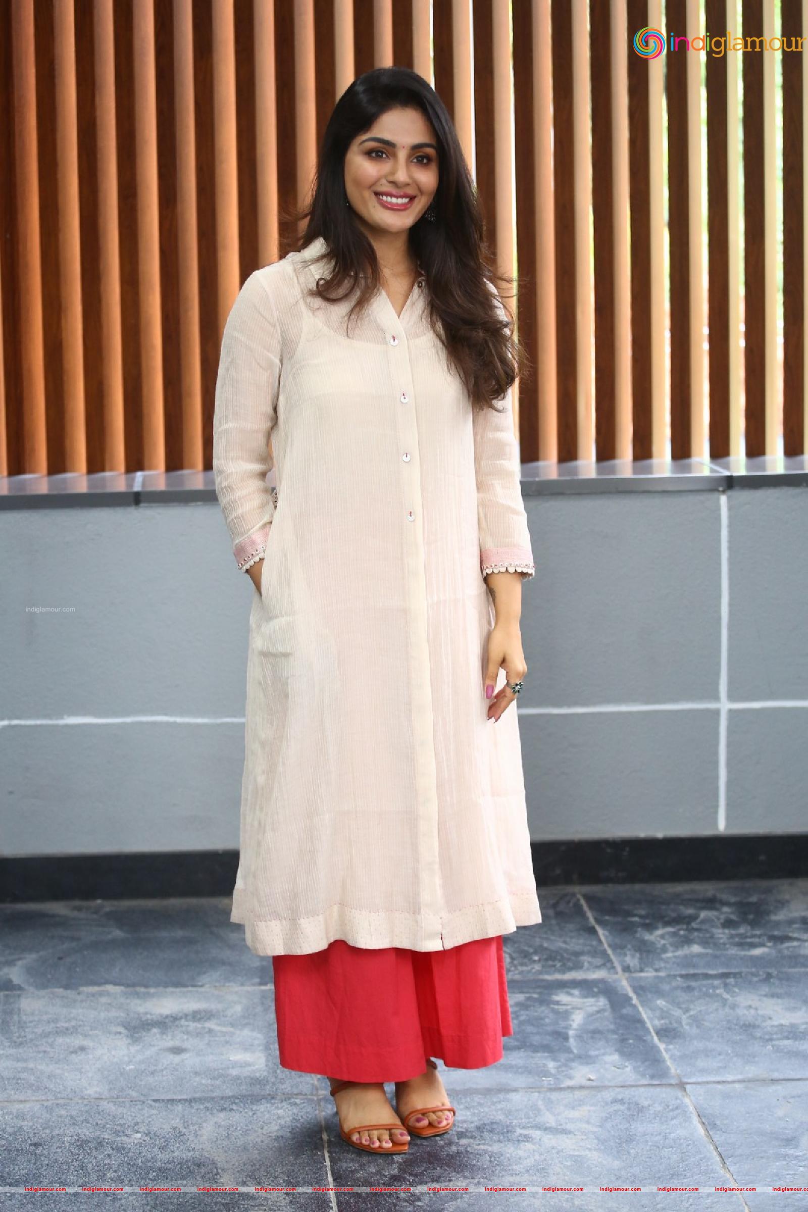 Samyuktha Menon Actress hd photo