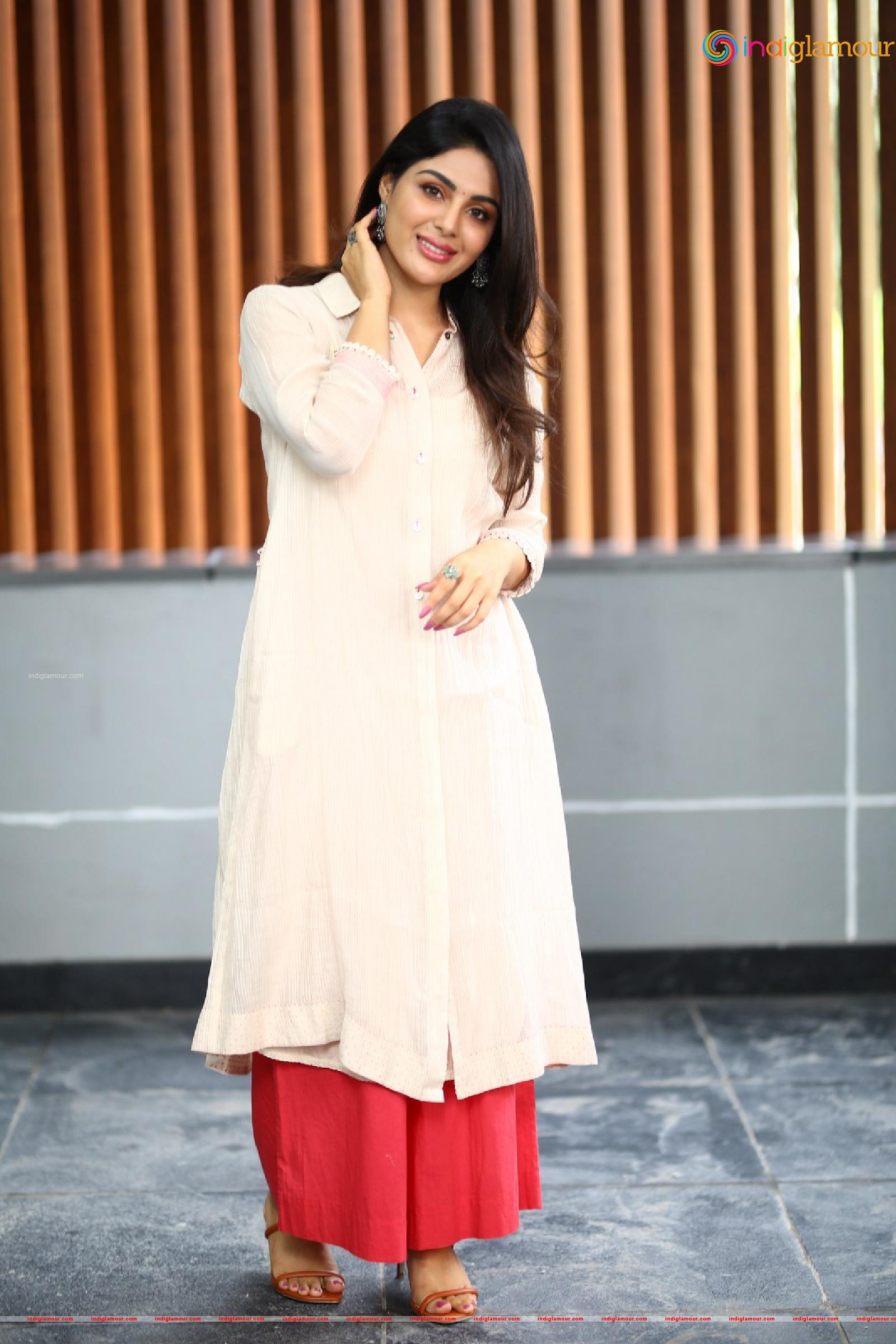 Samyuktha Menon Actress hd photo