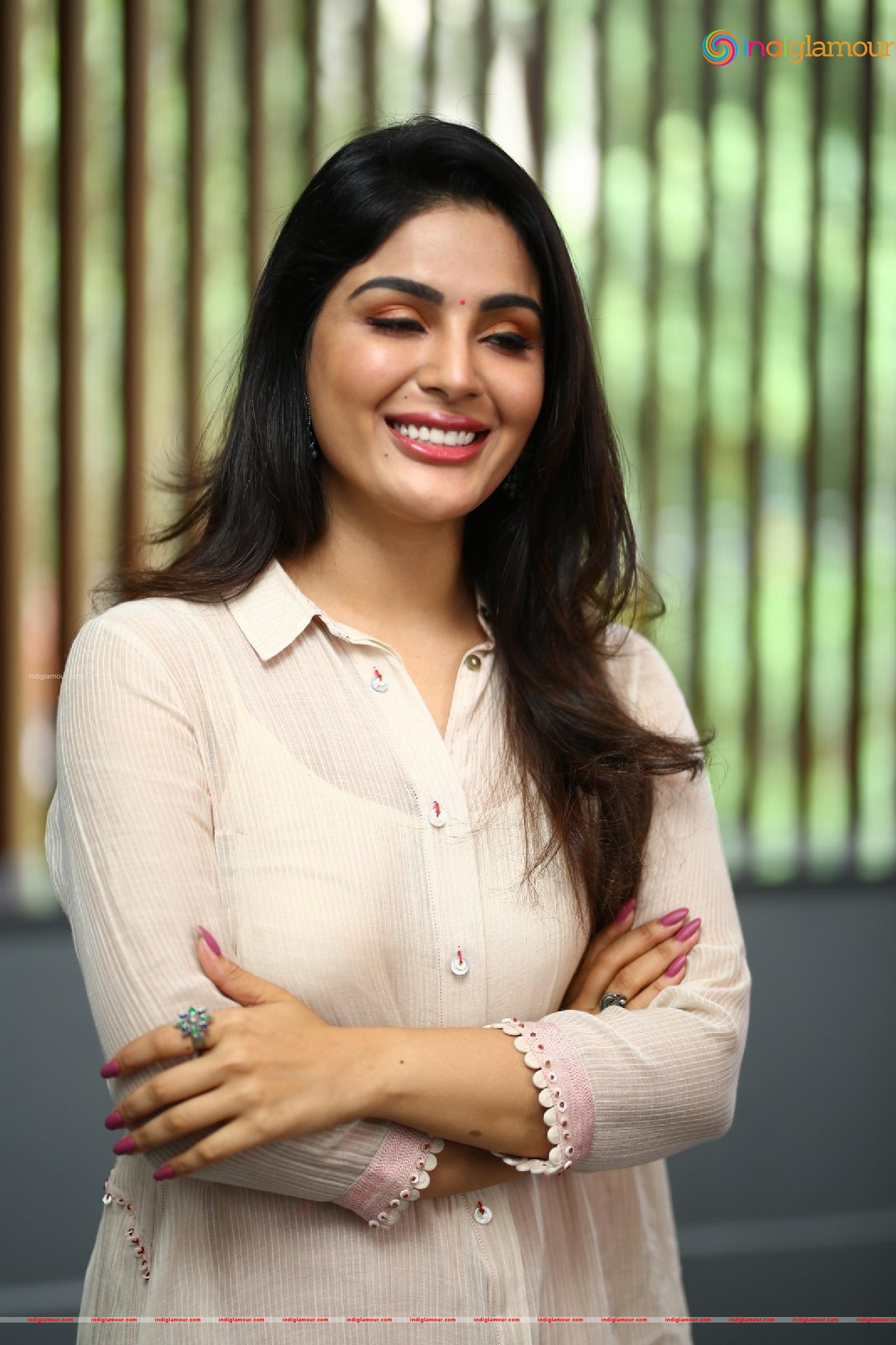 Samyuktha Menon Actress hd photo