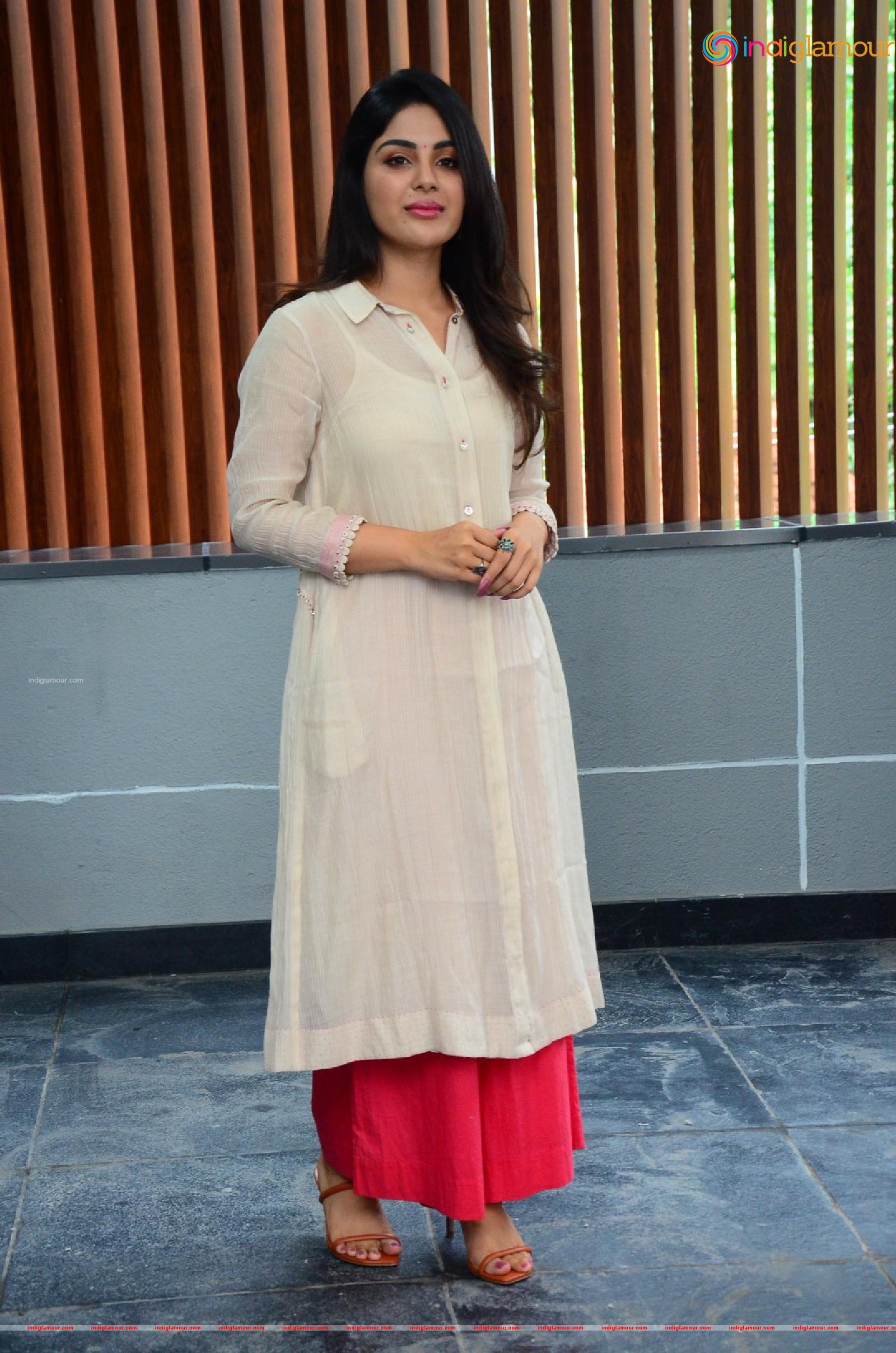 Samyuktha Menon Actress hd photo