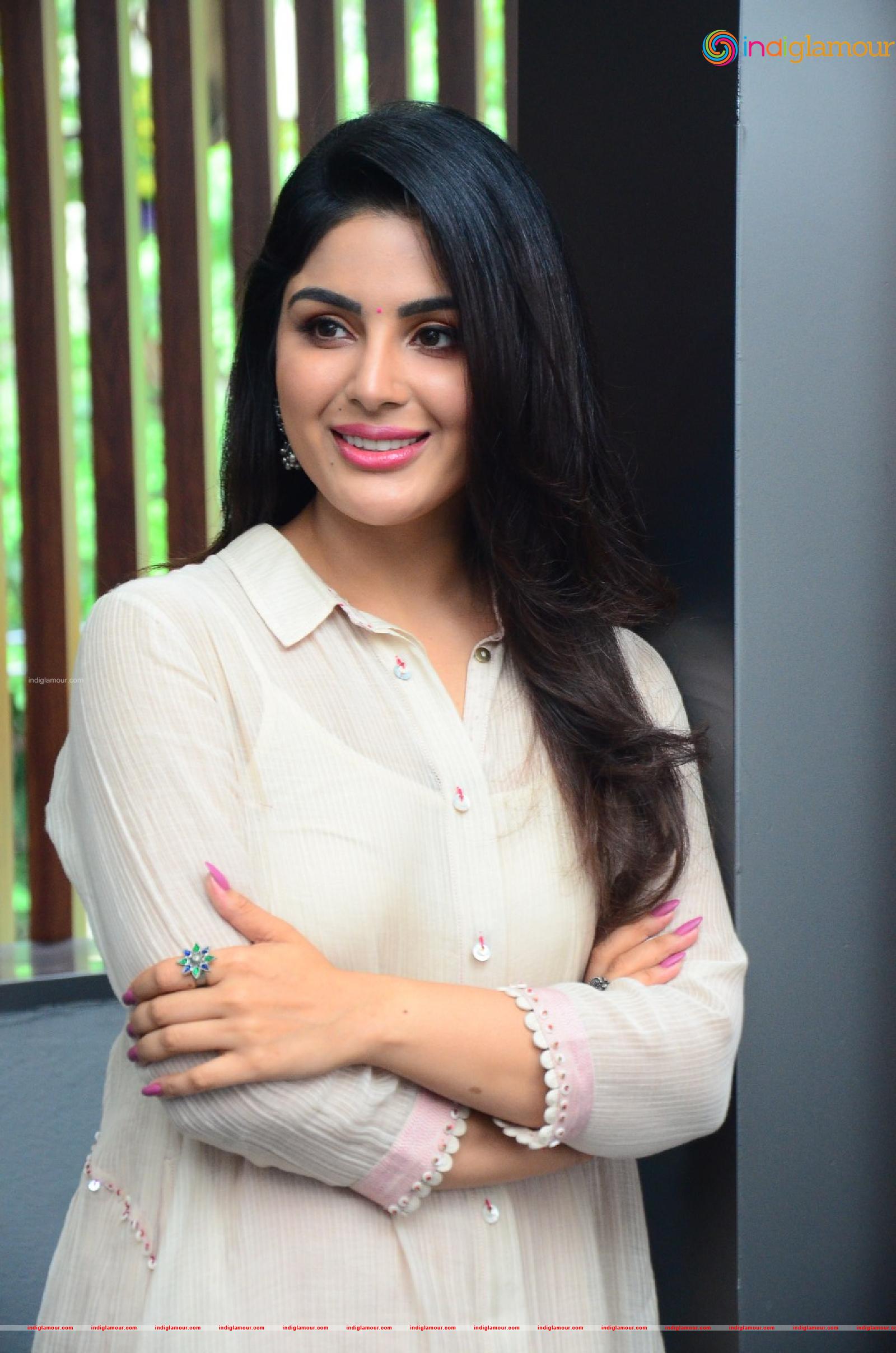 Samyuktha Menon Actress hd photo