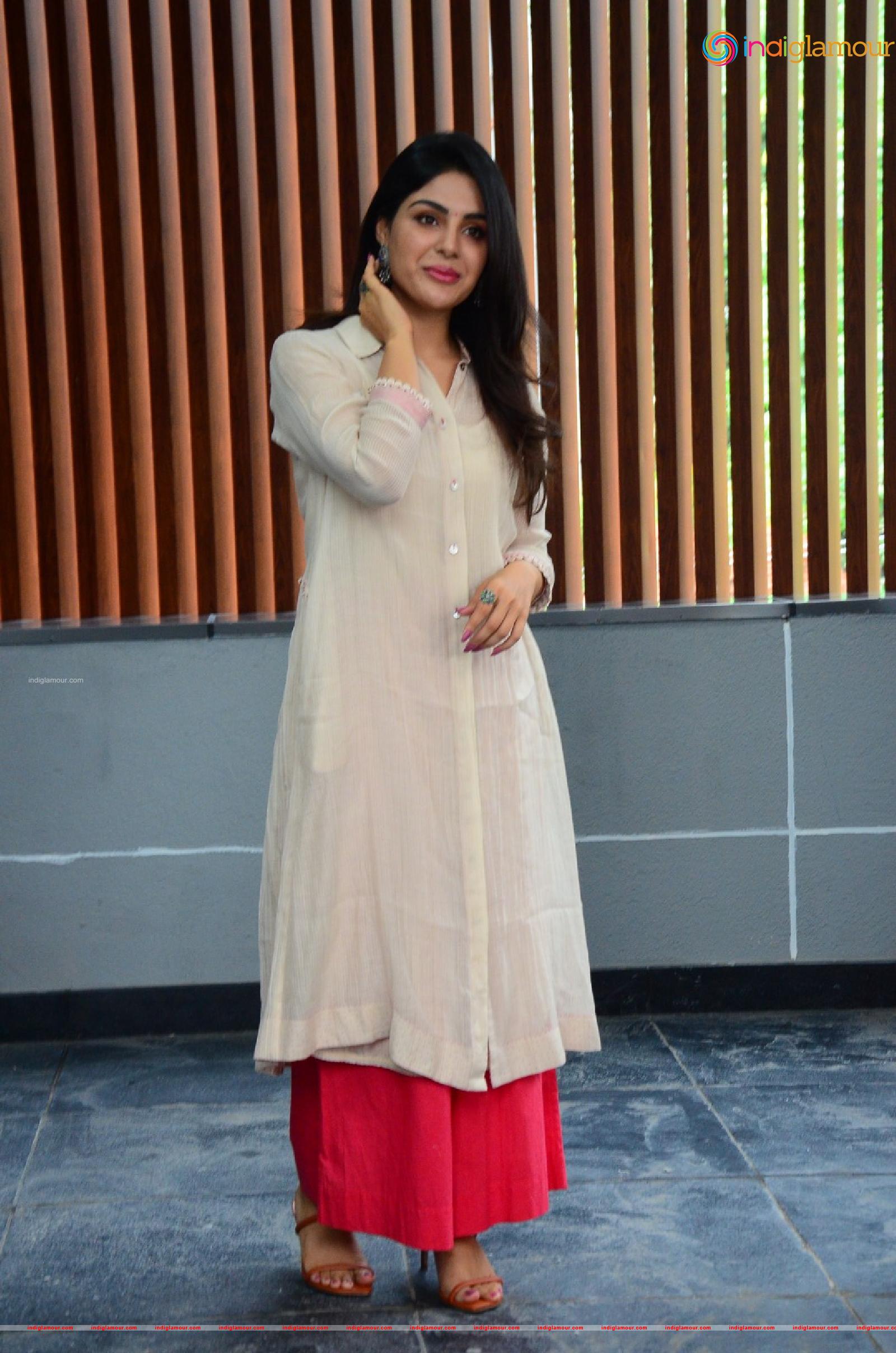 Samyuktha Menon Actress hd photo