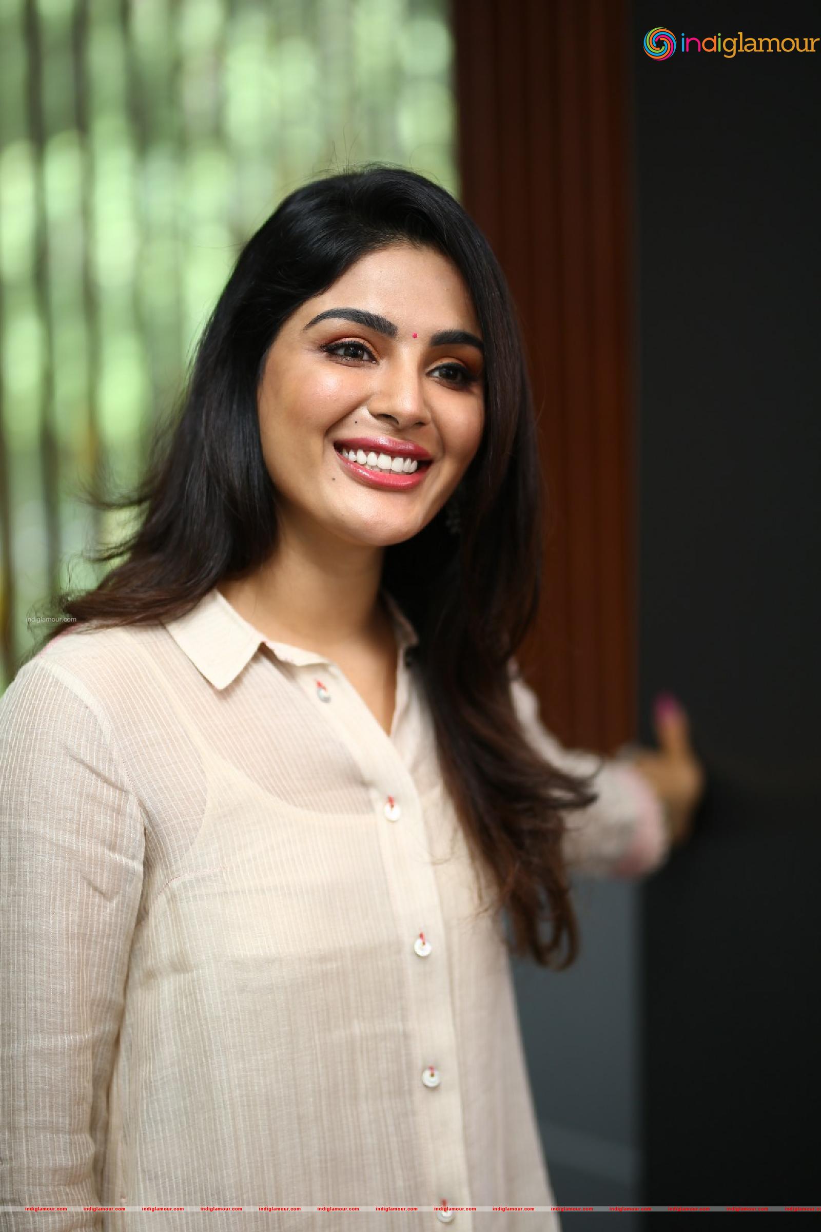Samyuktha Menon Actress hd photo