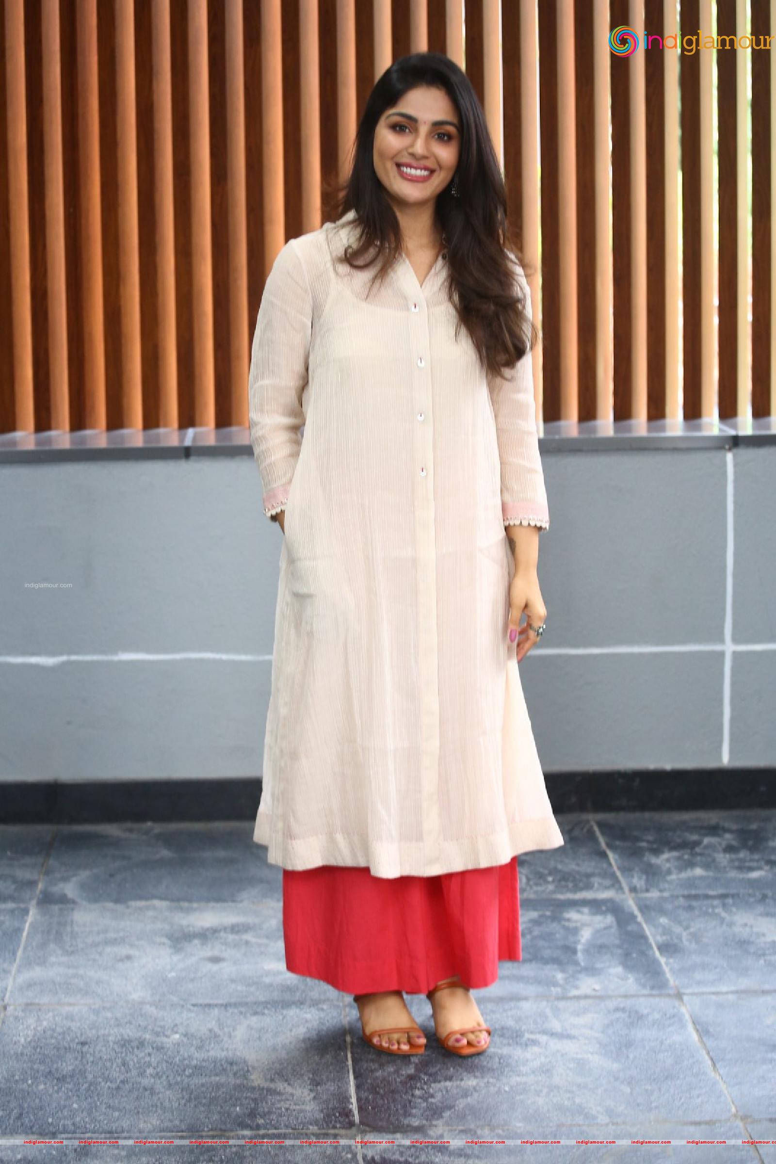 Samyuktha Menon Actress hd photo
