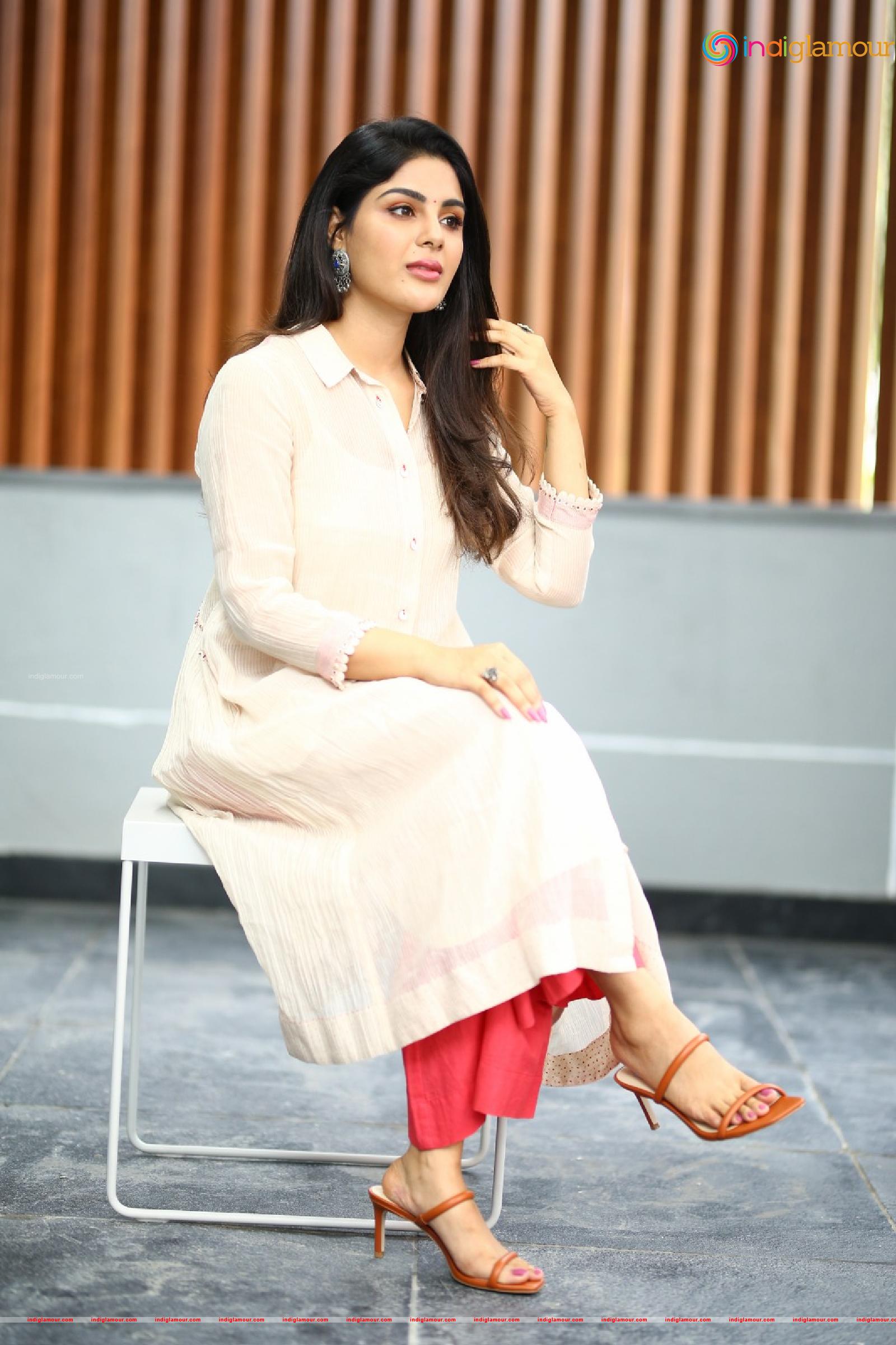 Samyuktha Menon Actress hd photo