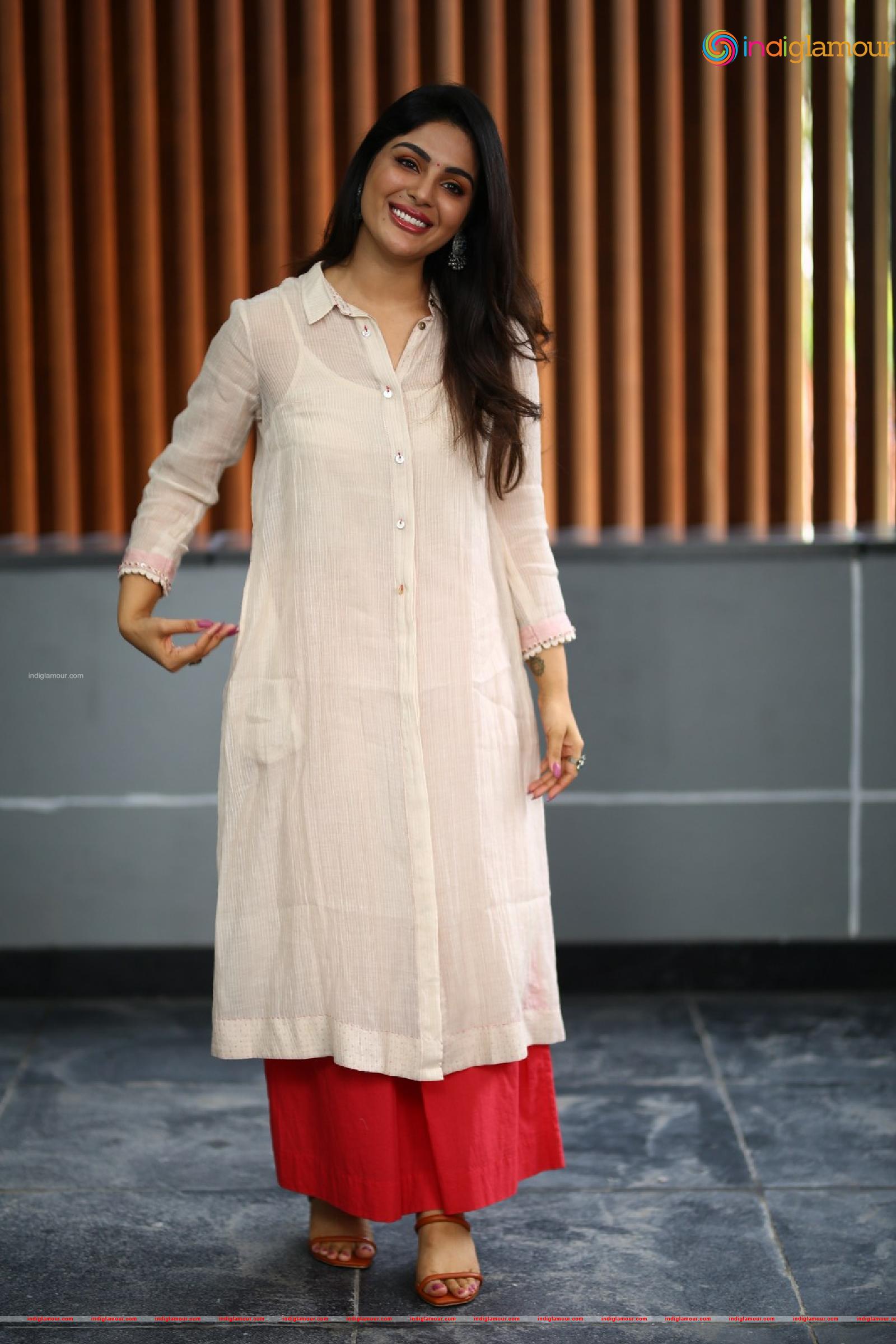Samyuktha Menon Actress hd photo