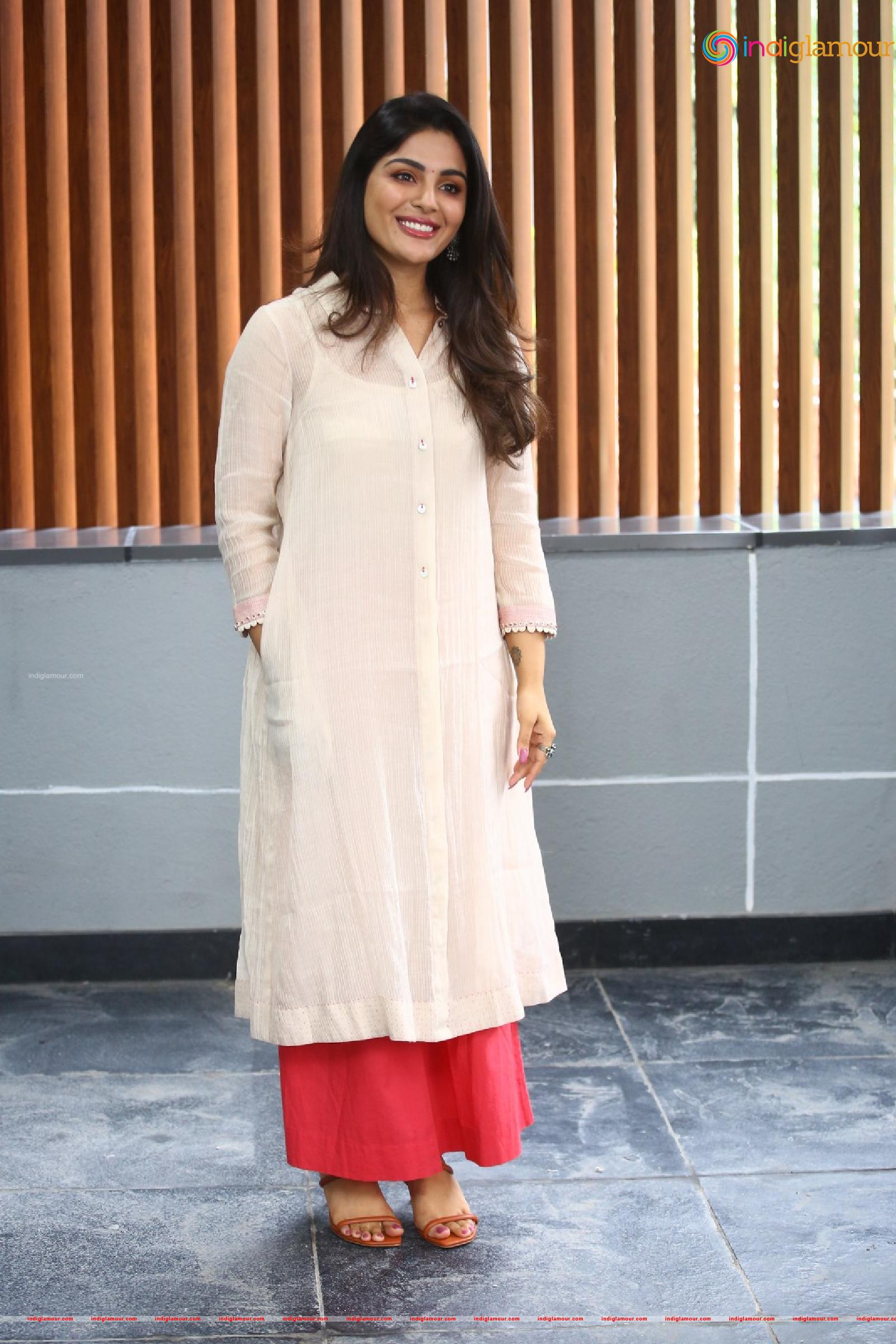 Samyuktha Menon Actress hd photo