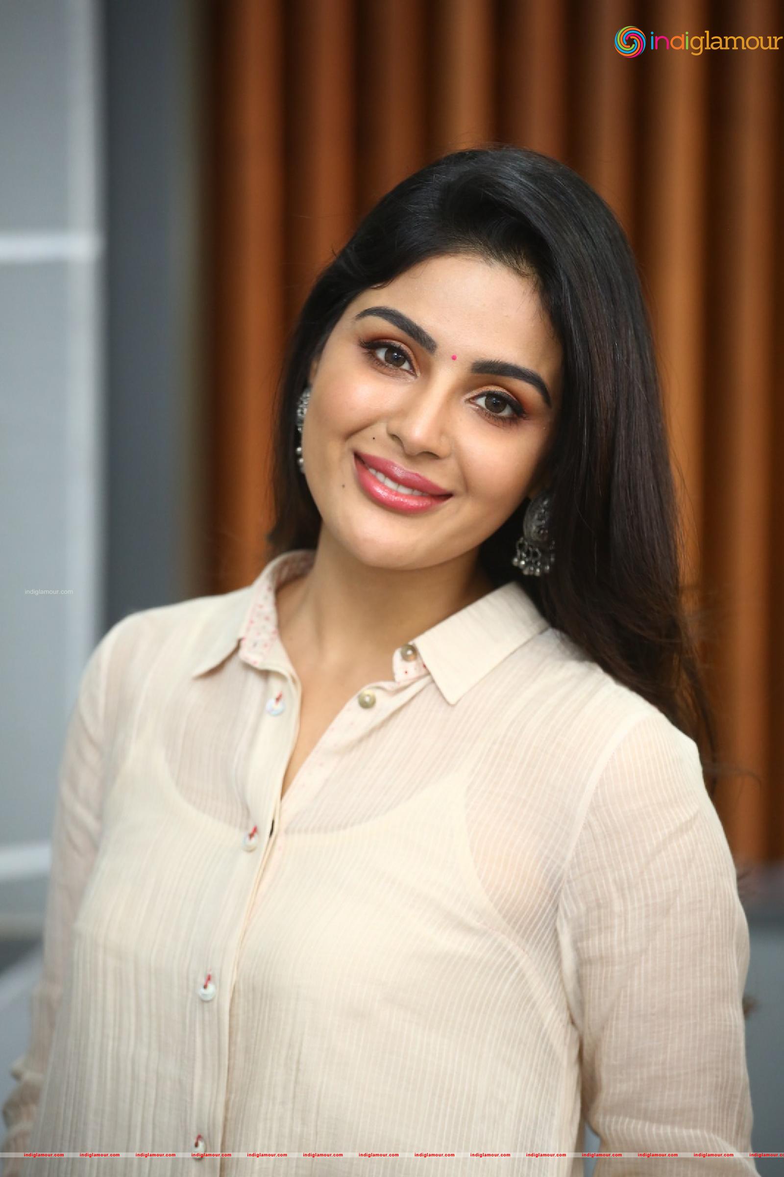 Samyuktha Menon Actress hd photo