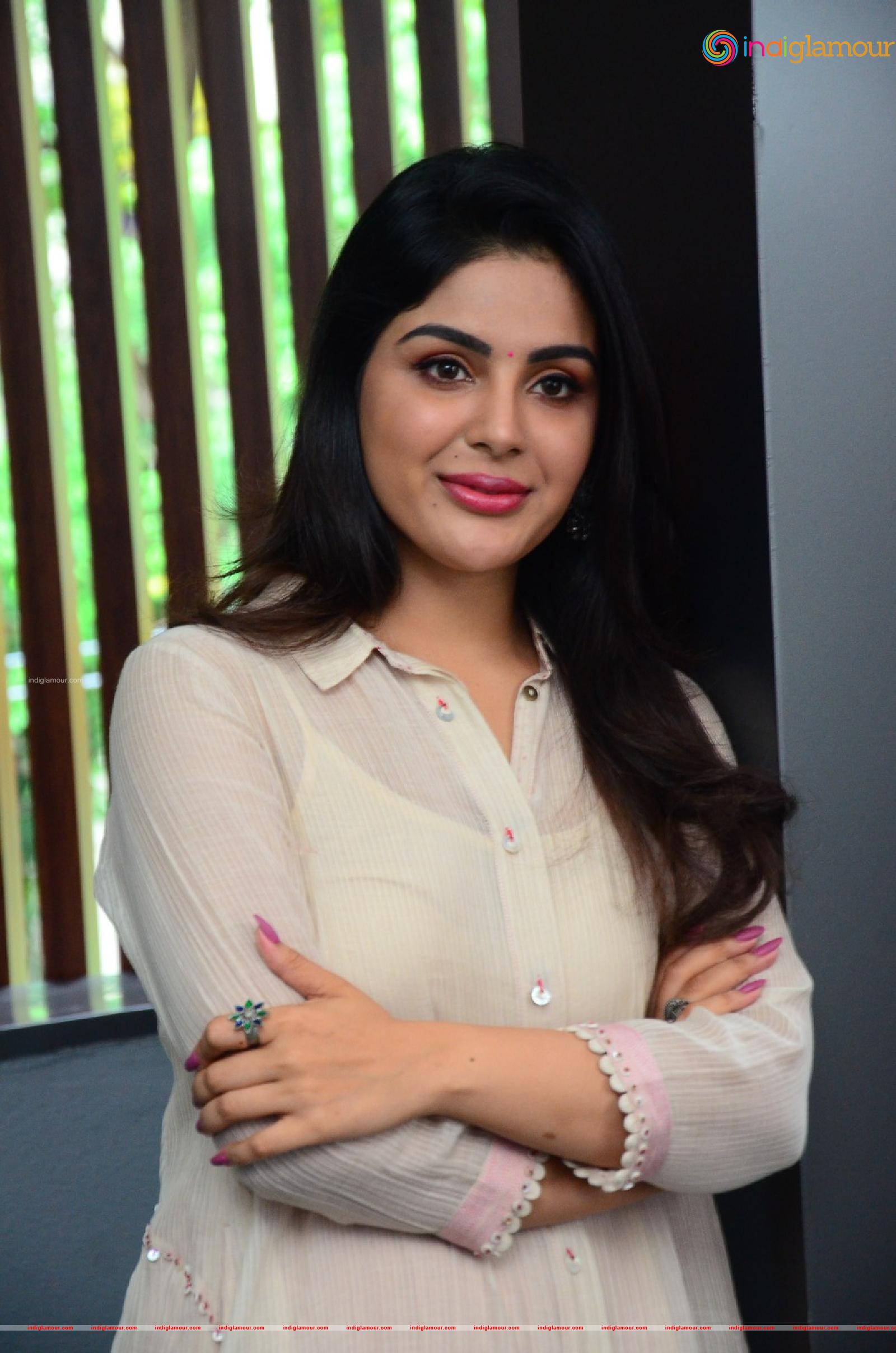 Samyuktha Menon Actress hd photo