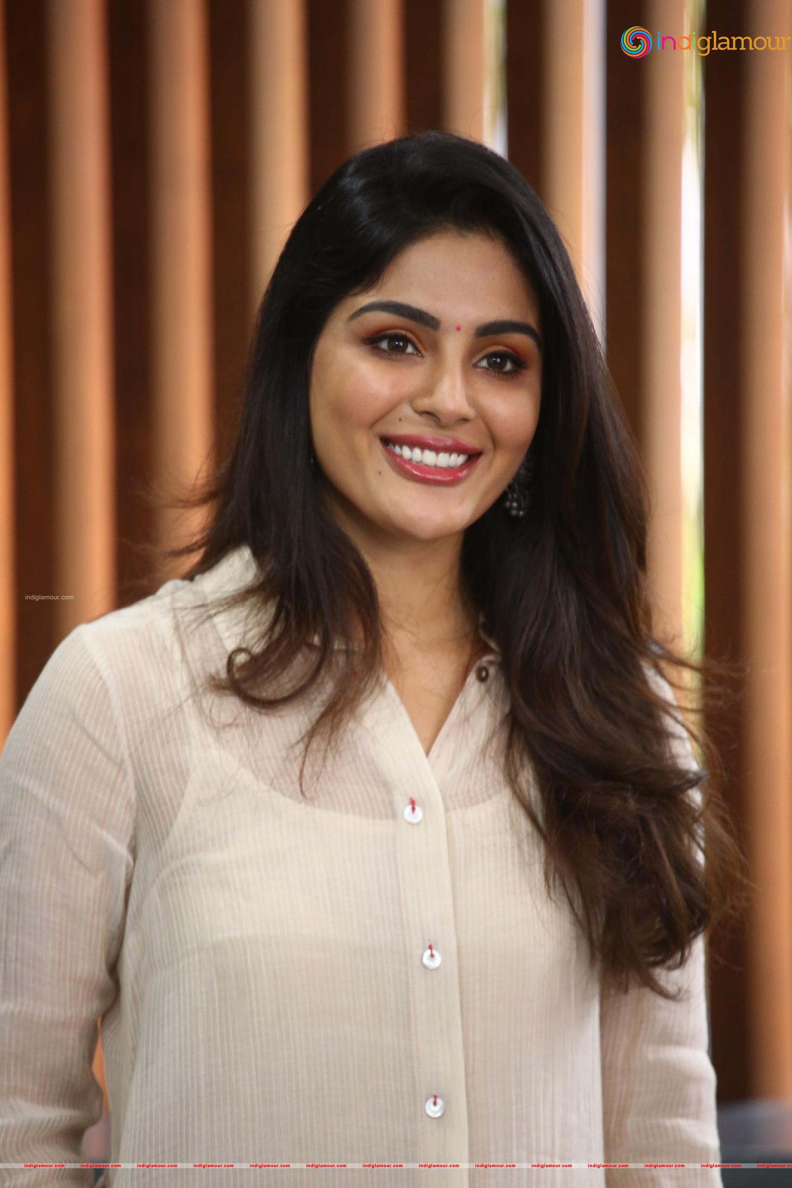Samyuktha Menon Actress hd photo
