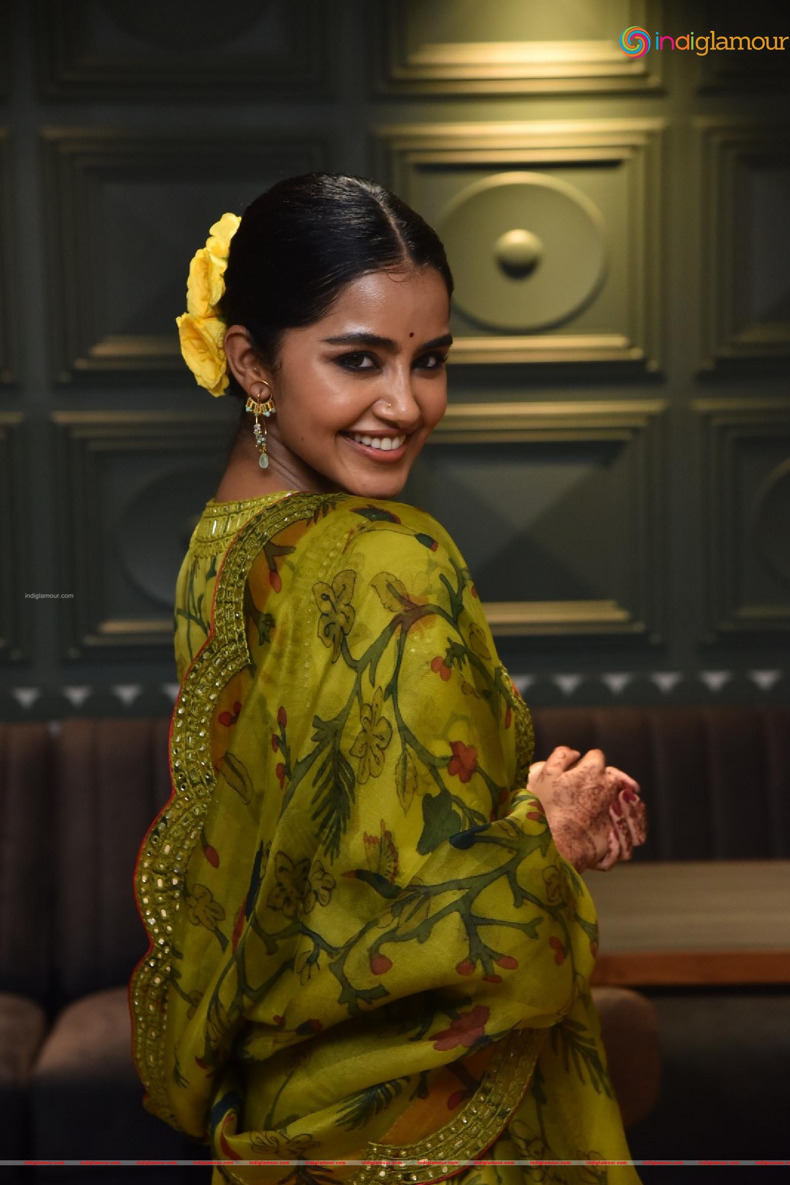 Anupama Parameswaran Actress hd photo