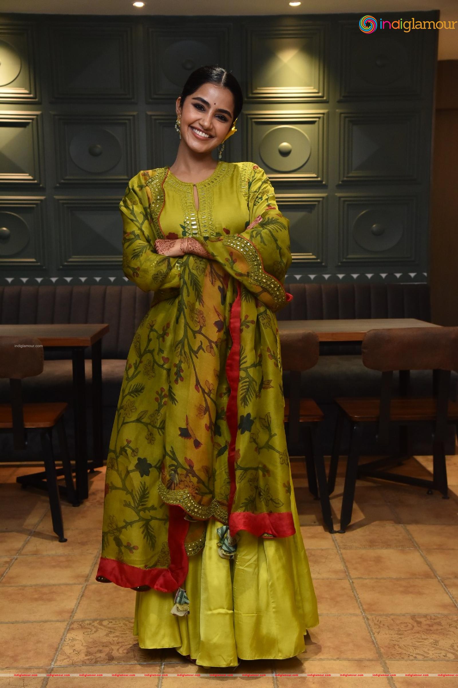 Anupama Parameswaran Actress hd photo