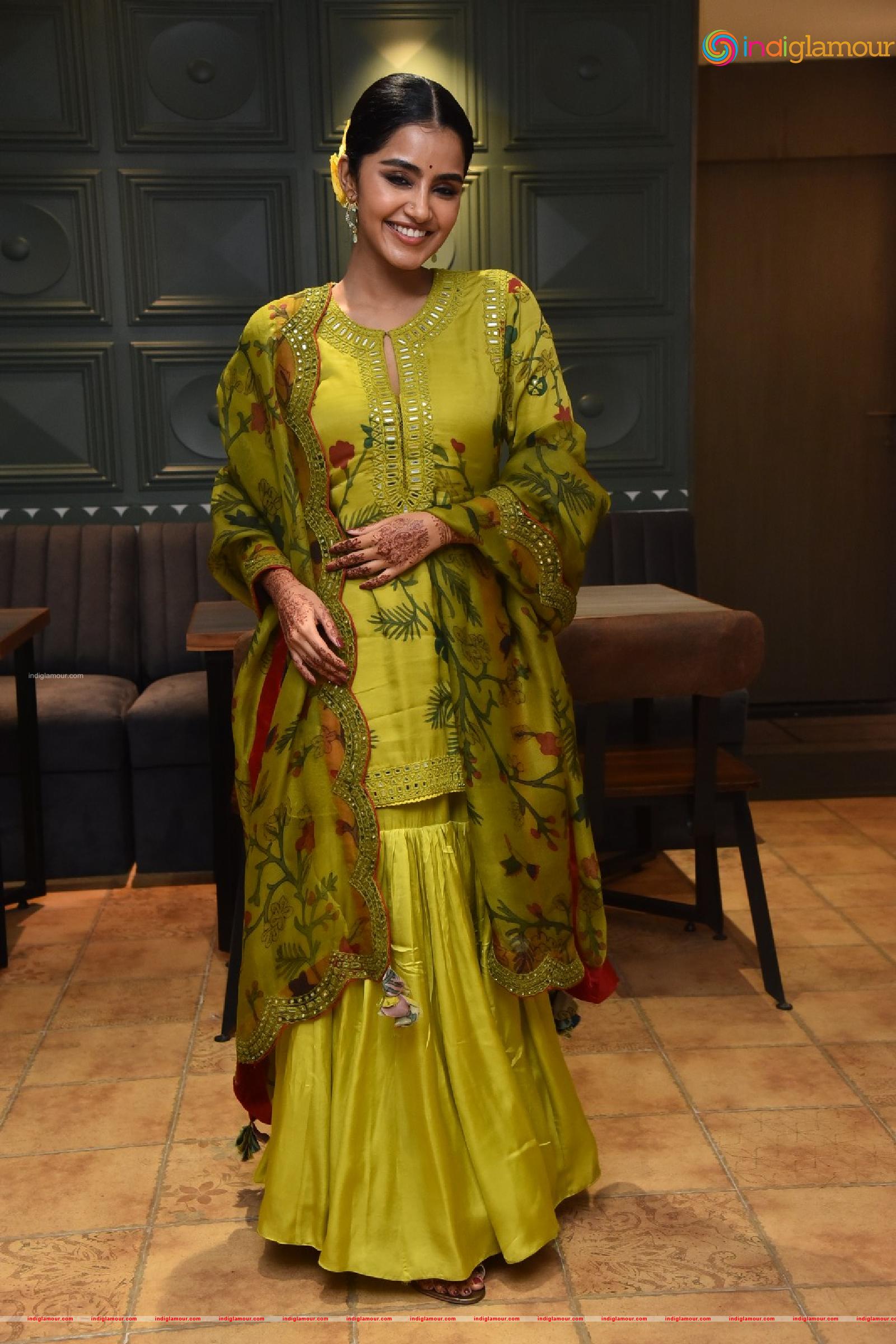 Anupama Parameswaran Actress hd photo