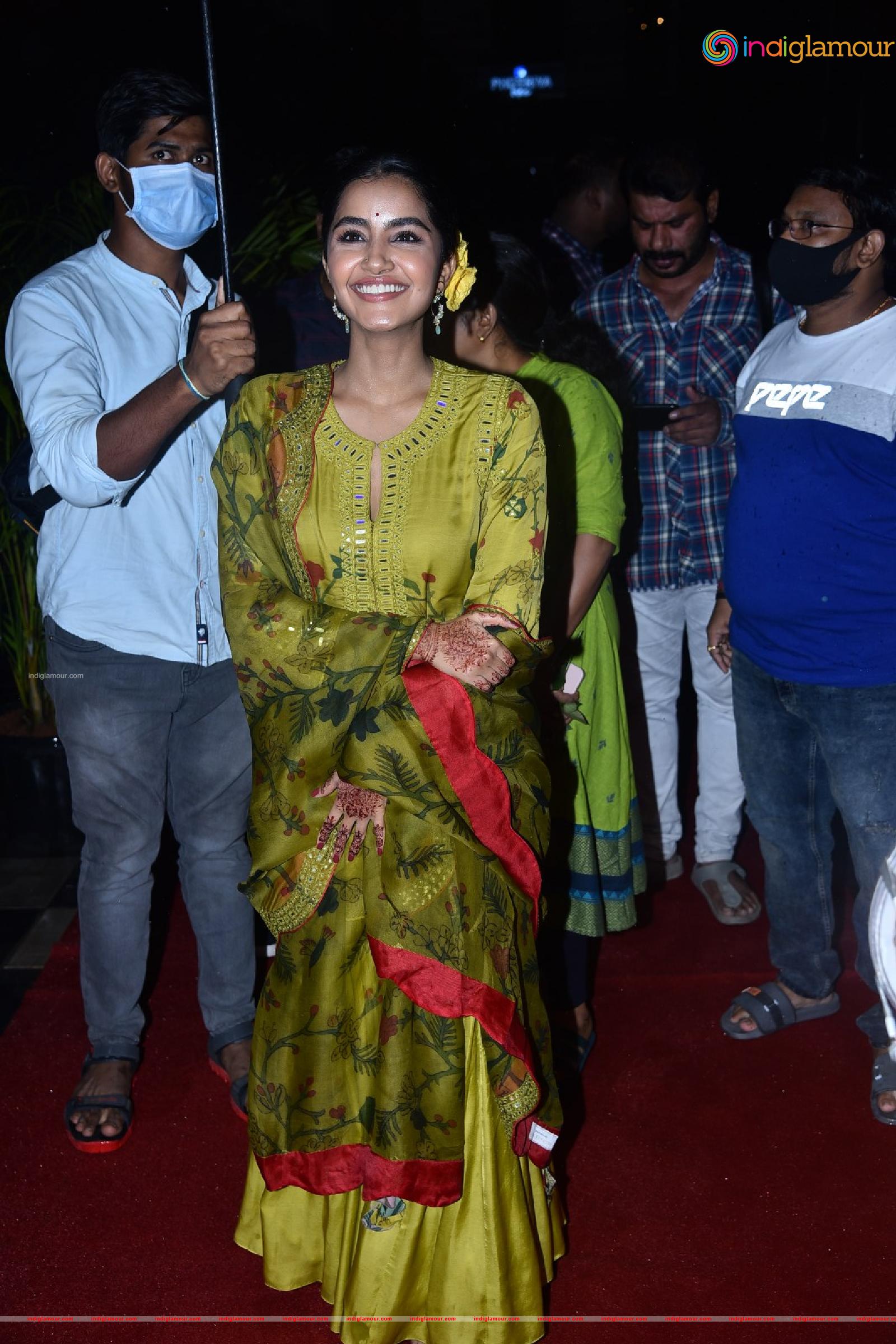 Anupama Parameswaran Actress hd photo