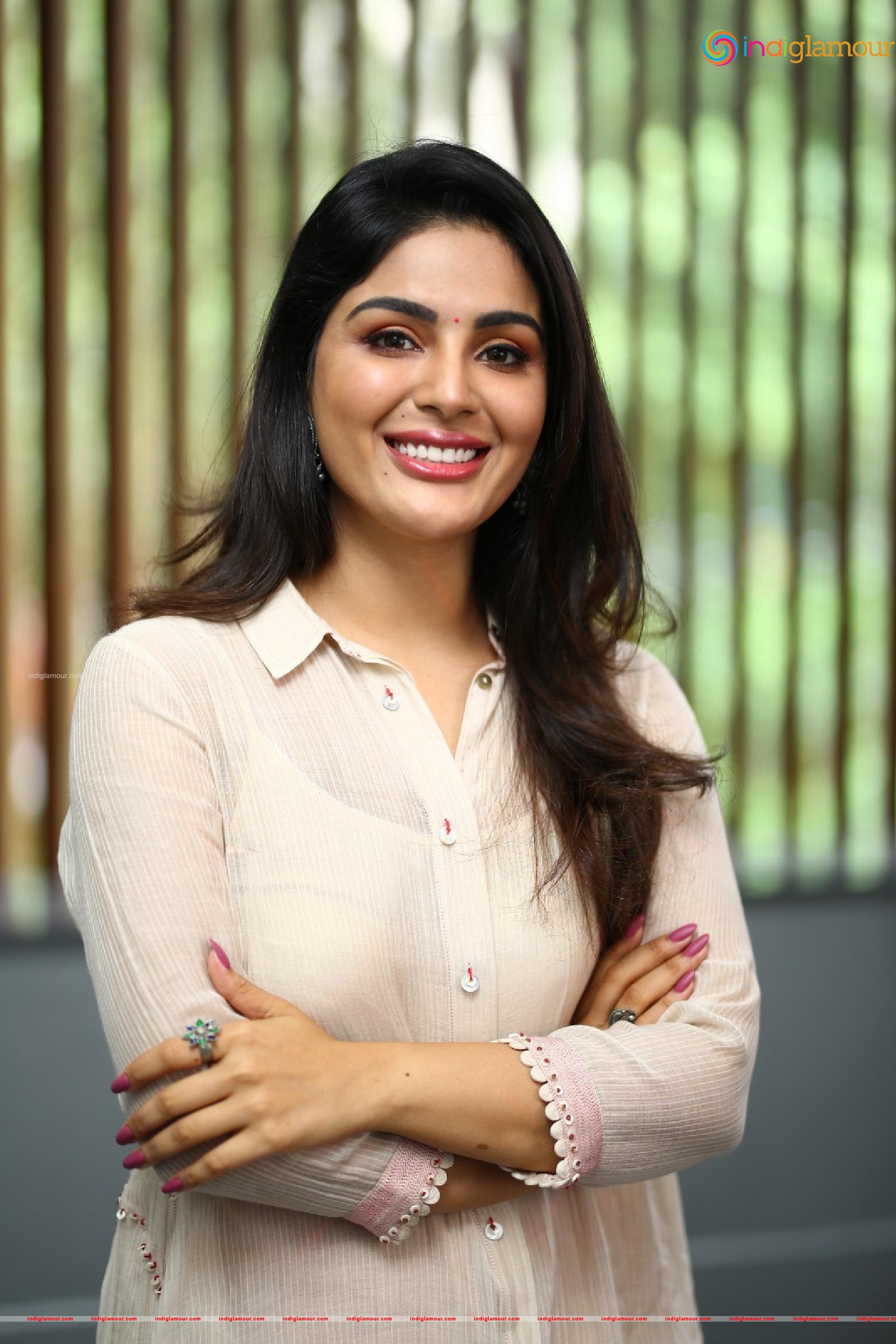 Samyuktha Menon Actress hd photo