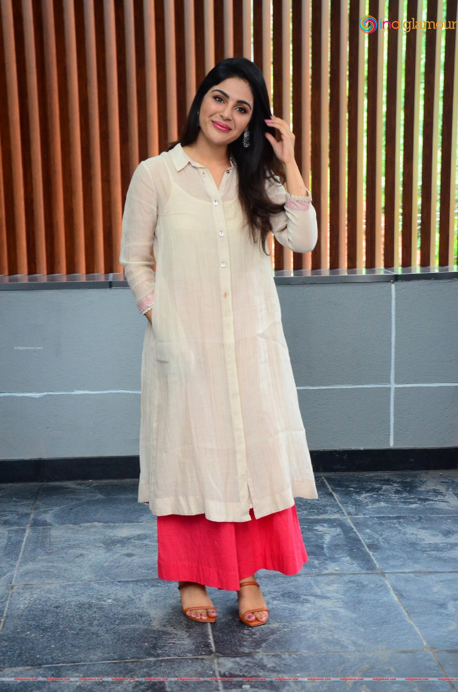 Samyuktha Menon Actress hd photo
