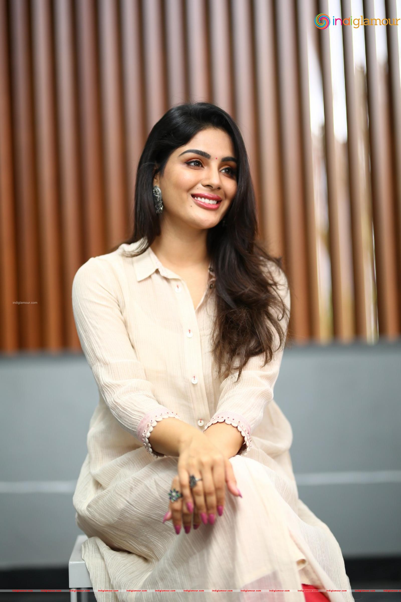 Samyuktha Menon Actress hd photo