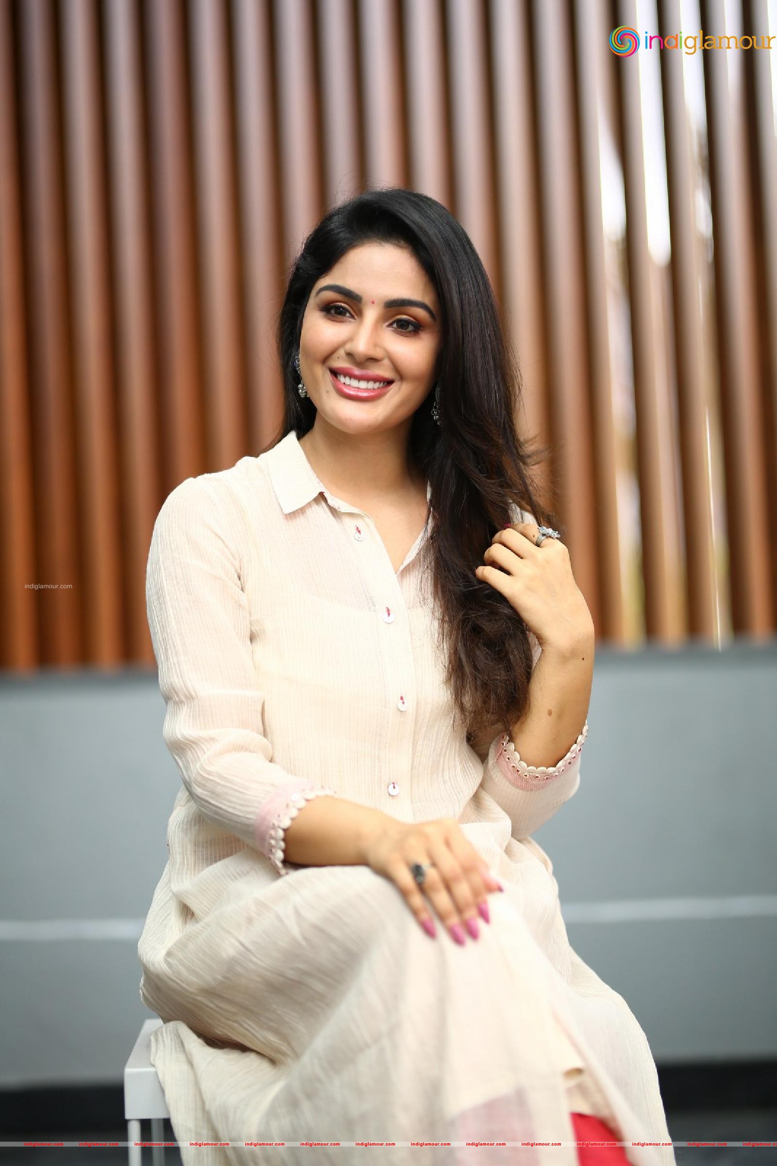 Samyuktha Menon Actress hd photo