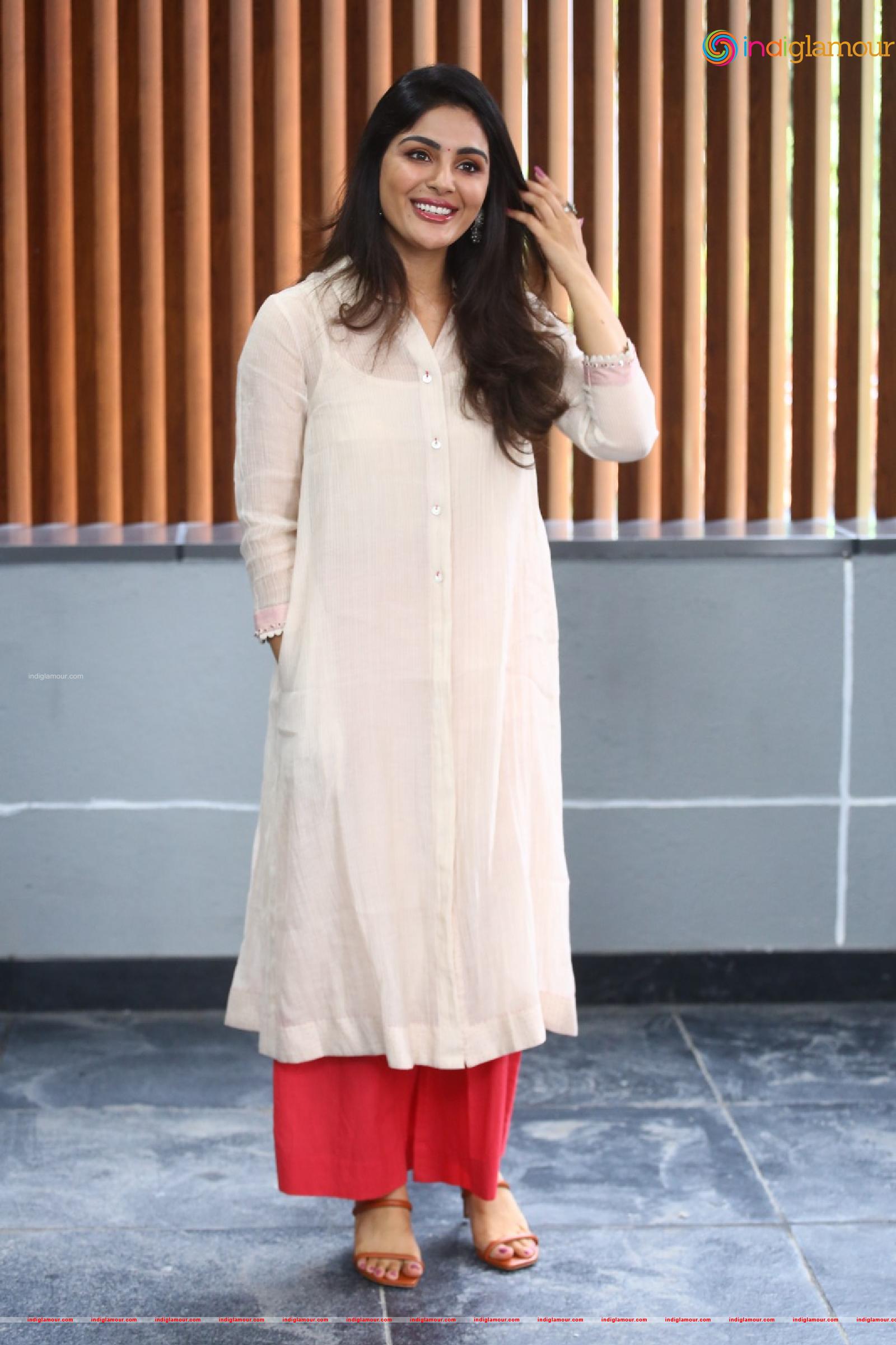Samyuktha Menon Actress hd photo