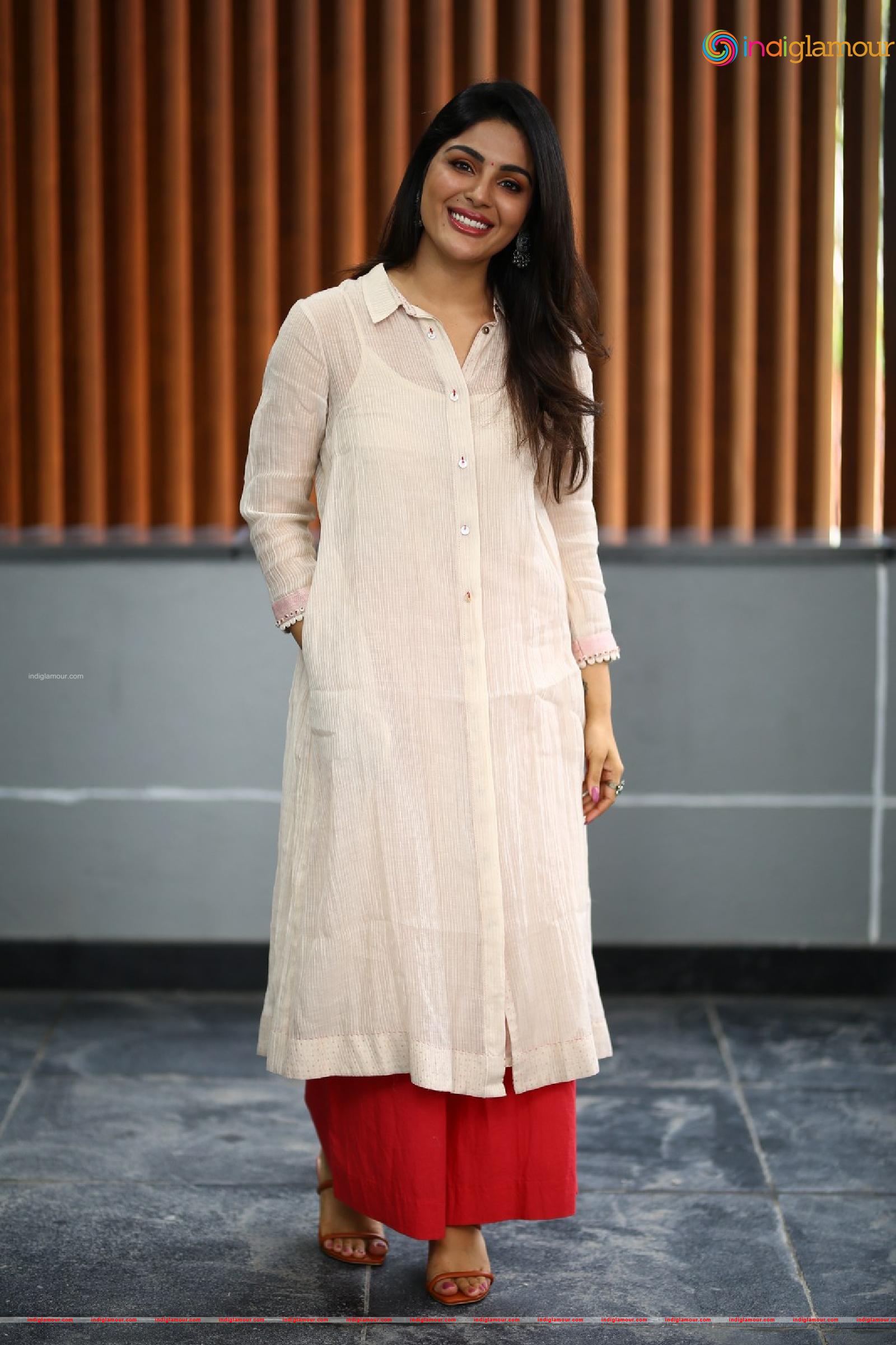 Samyuktha Menon Actress hd photo