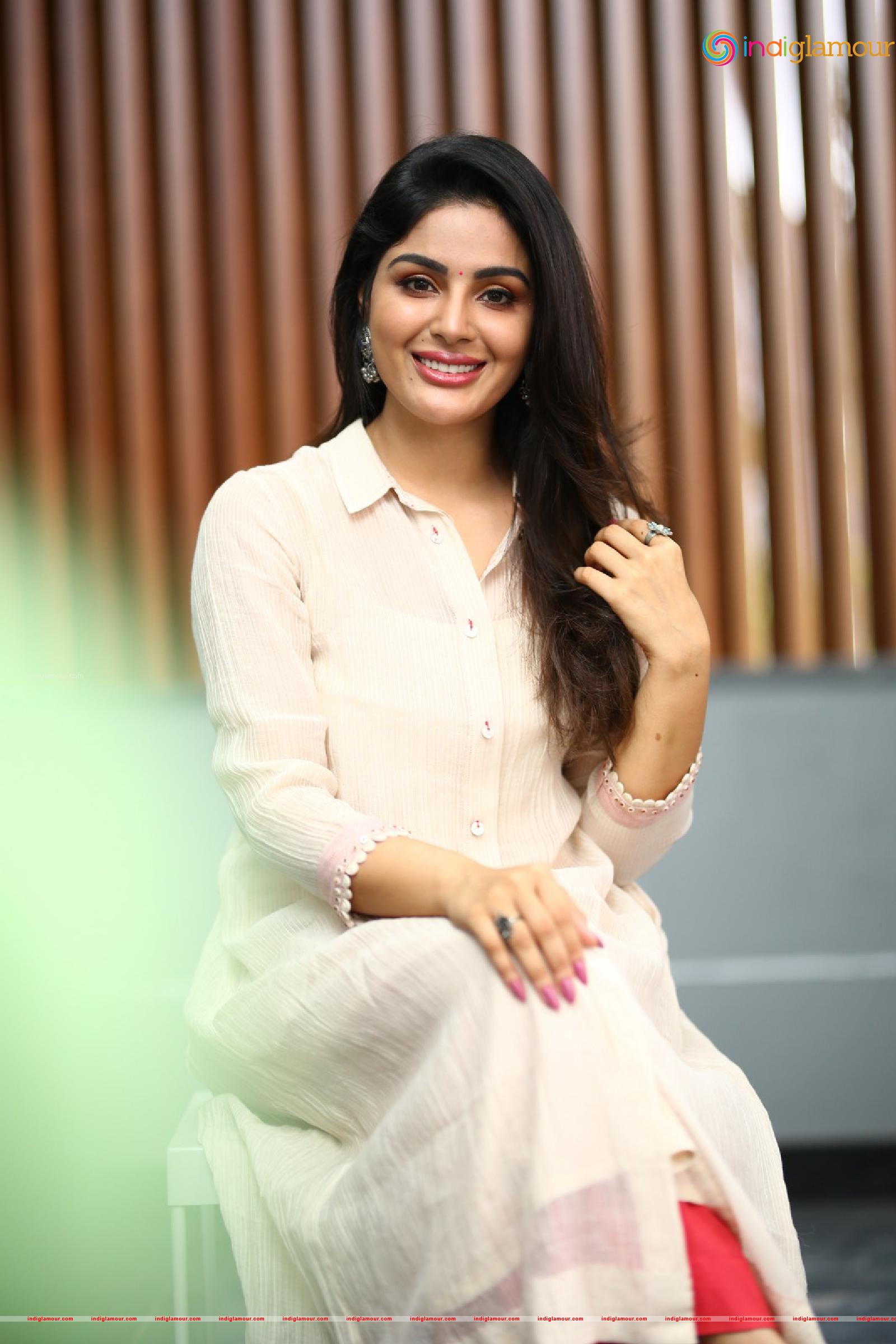 Samyuktha Menon Actress hd photo