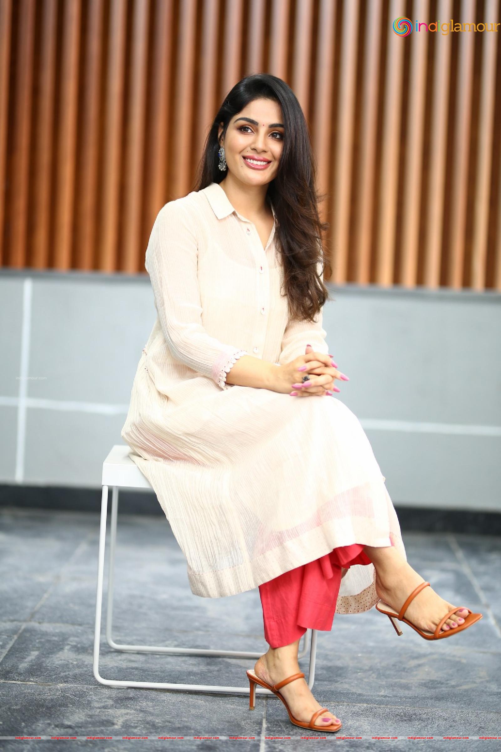 Samyuktha Menon Actress hd photo