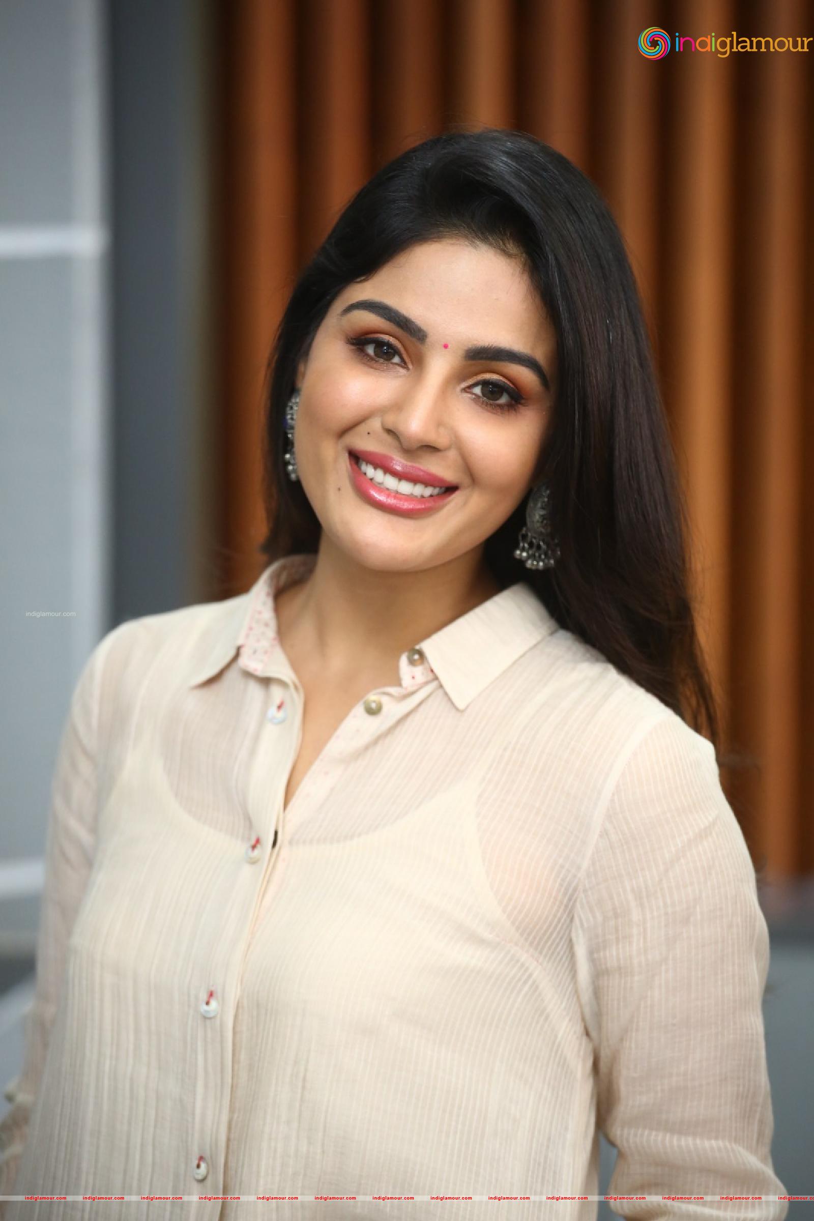 Samyuktha Menon Actress hd photo